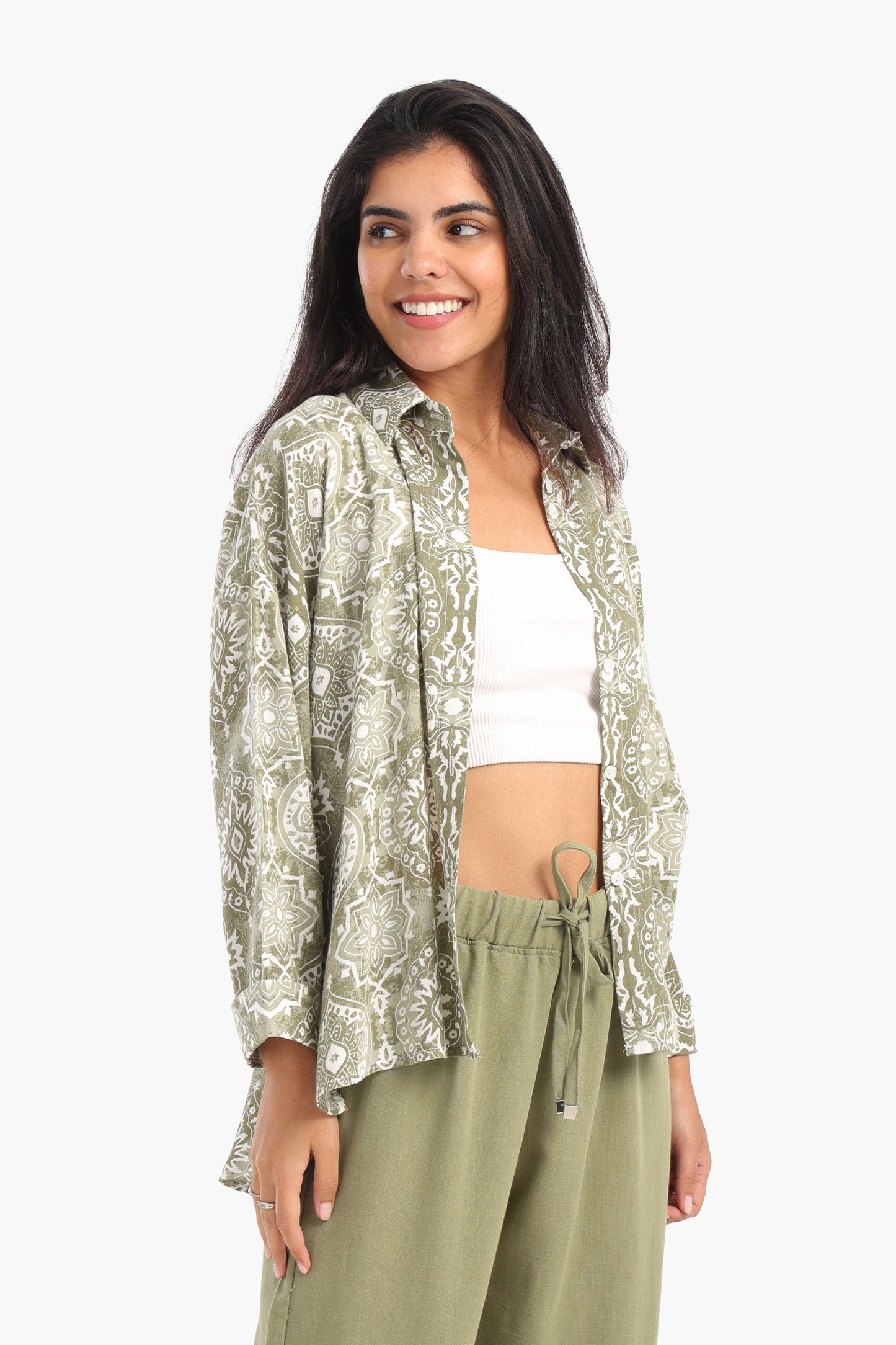 بلوزة كلاسيكية مطبوعة