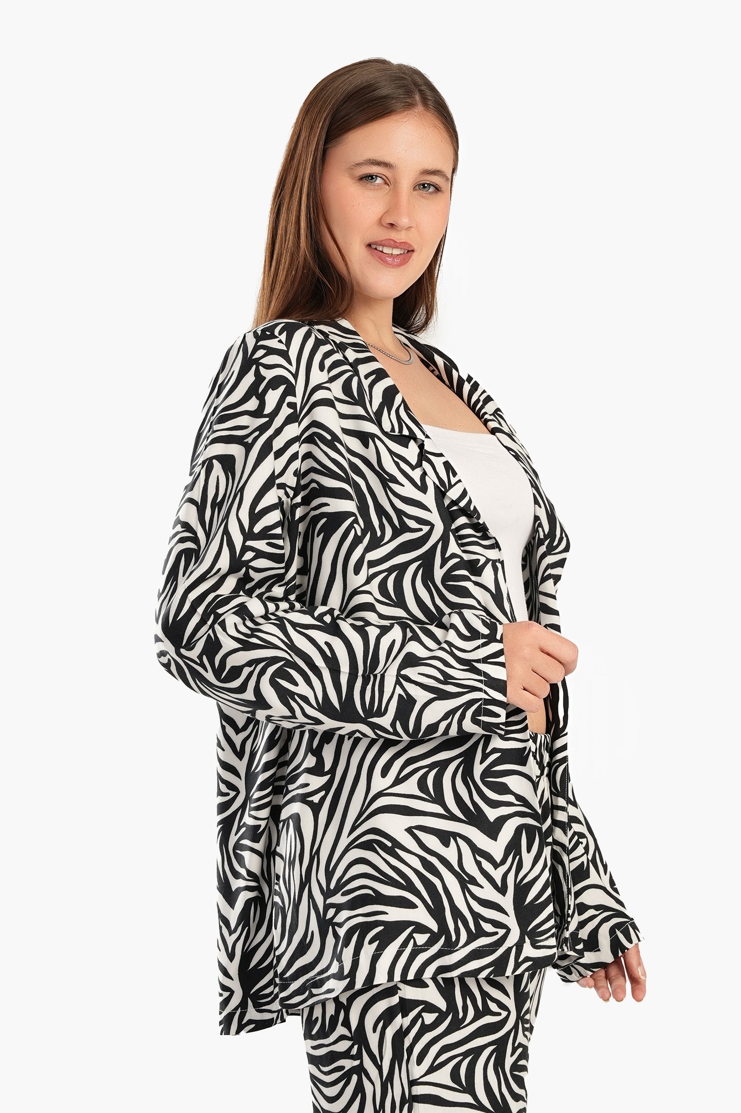 بنطلون بنقشة الفهد