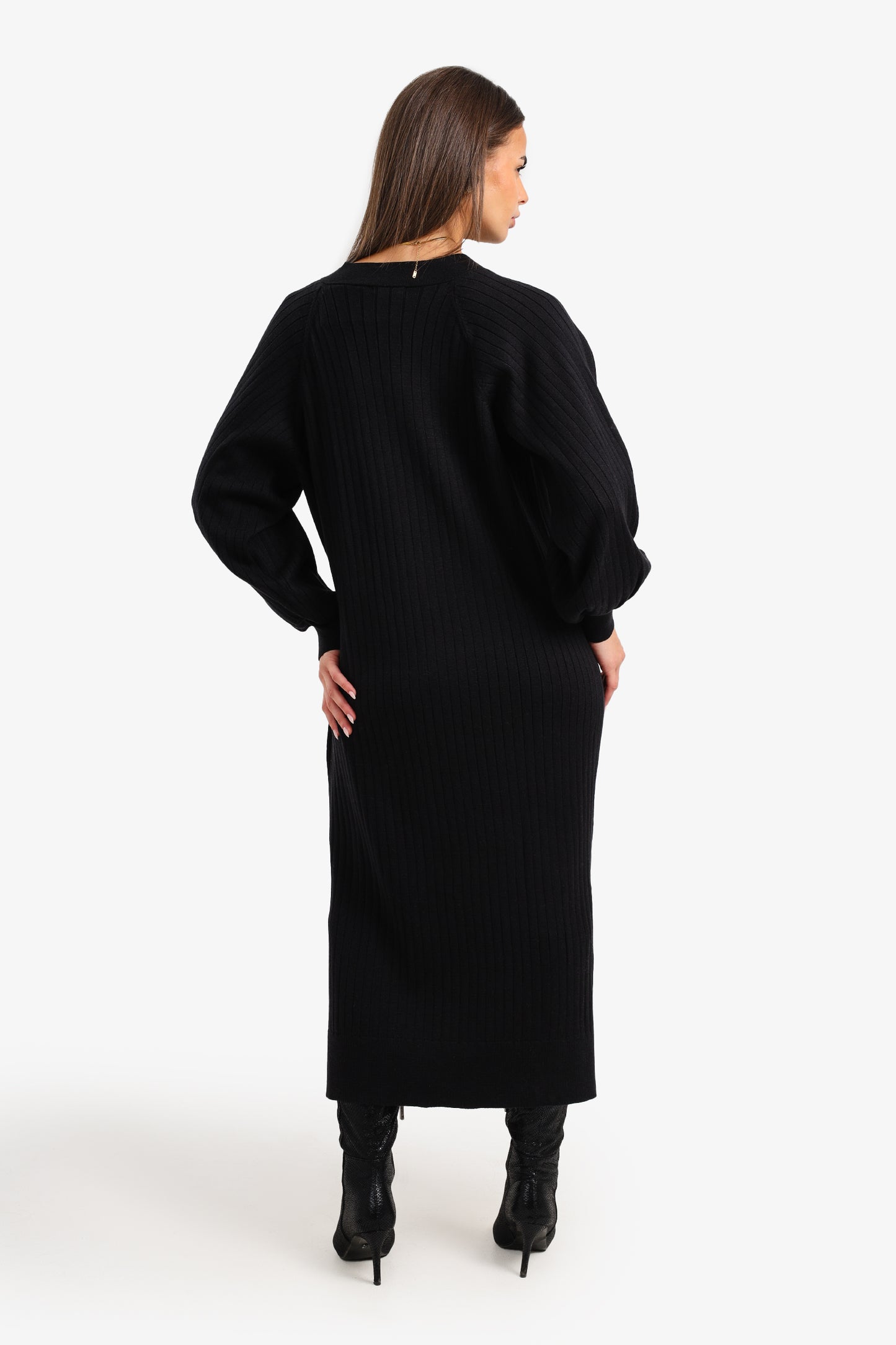 فستان ميدي مضلع وياقة V