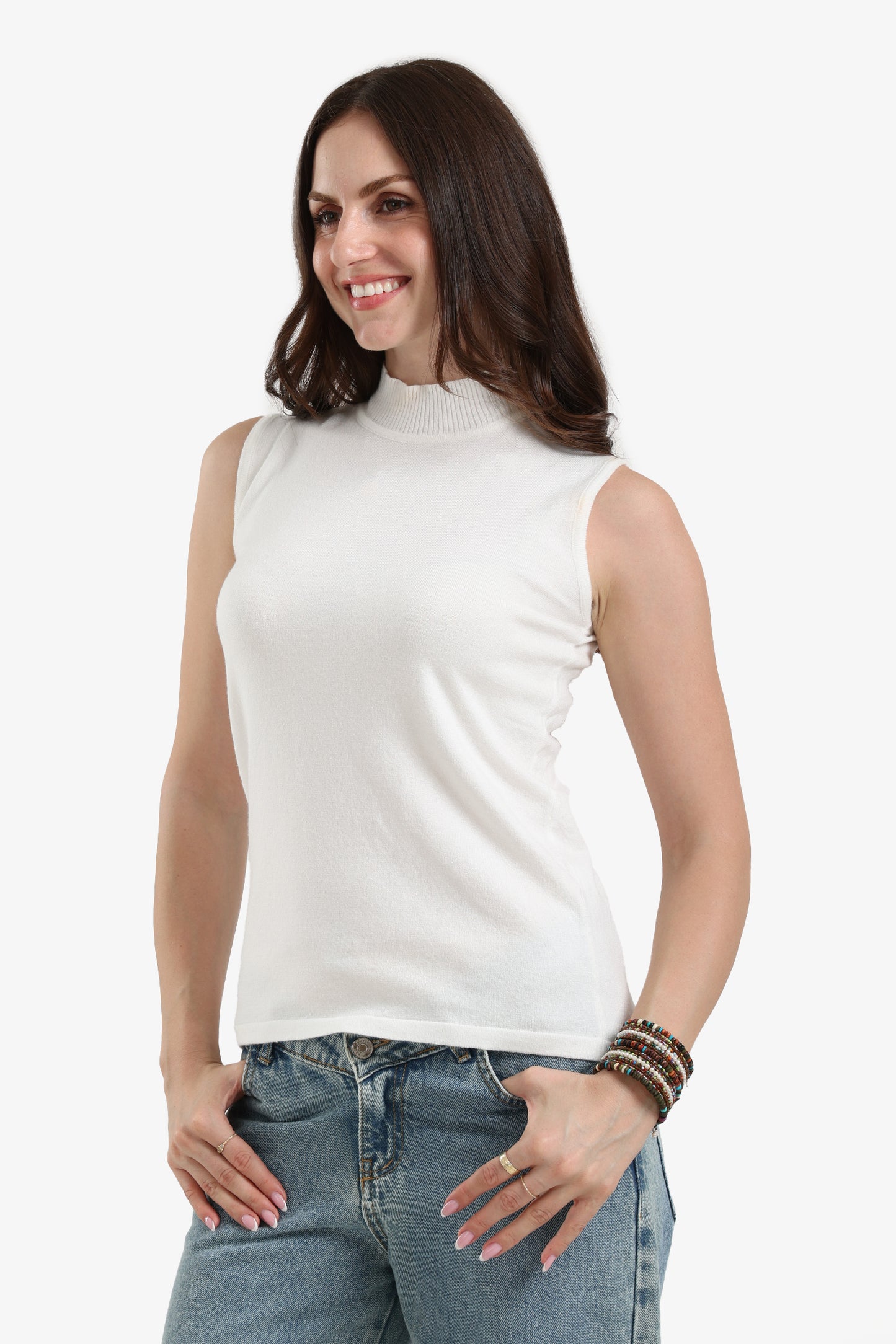 بلوفر بدون أكمام سهل الارتداء