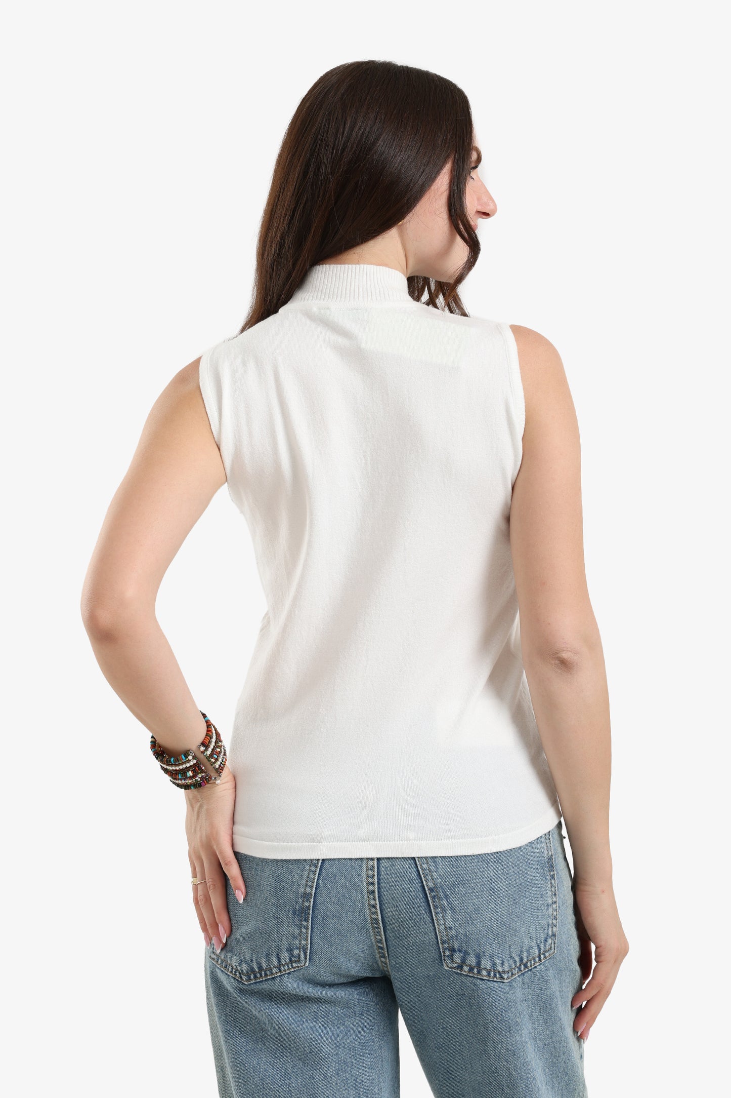 بلوفر بدون أكمام سهل الارتداء