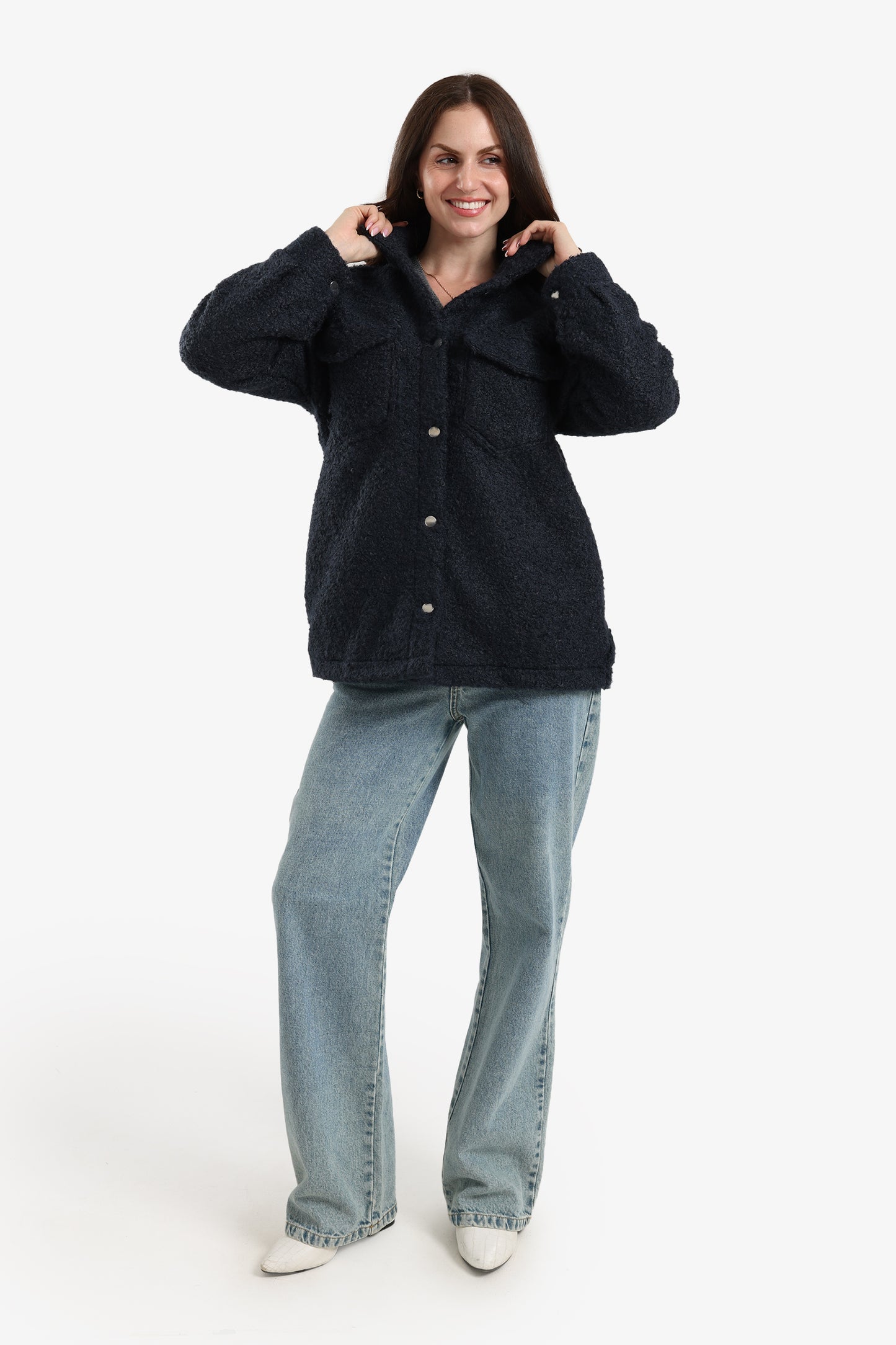 قميص بجيوب أمامية