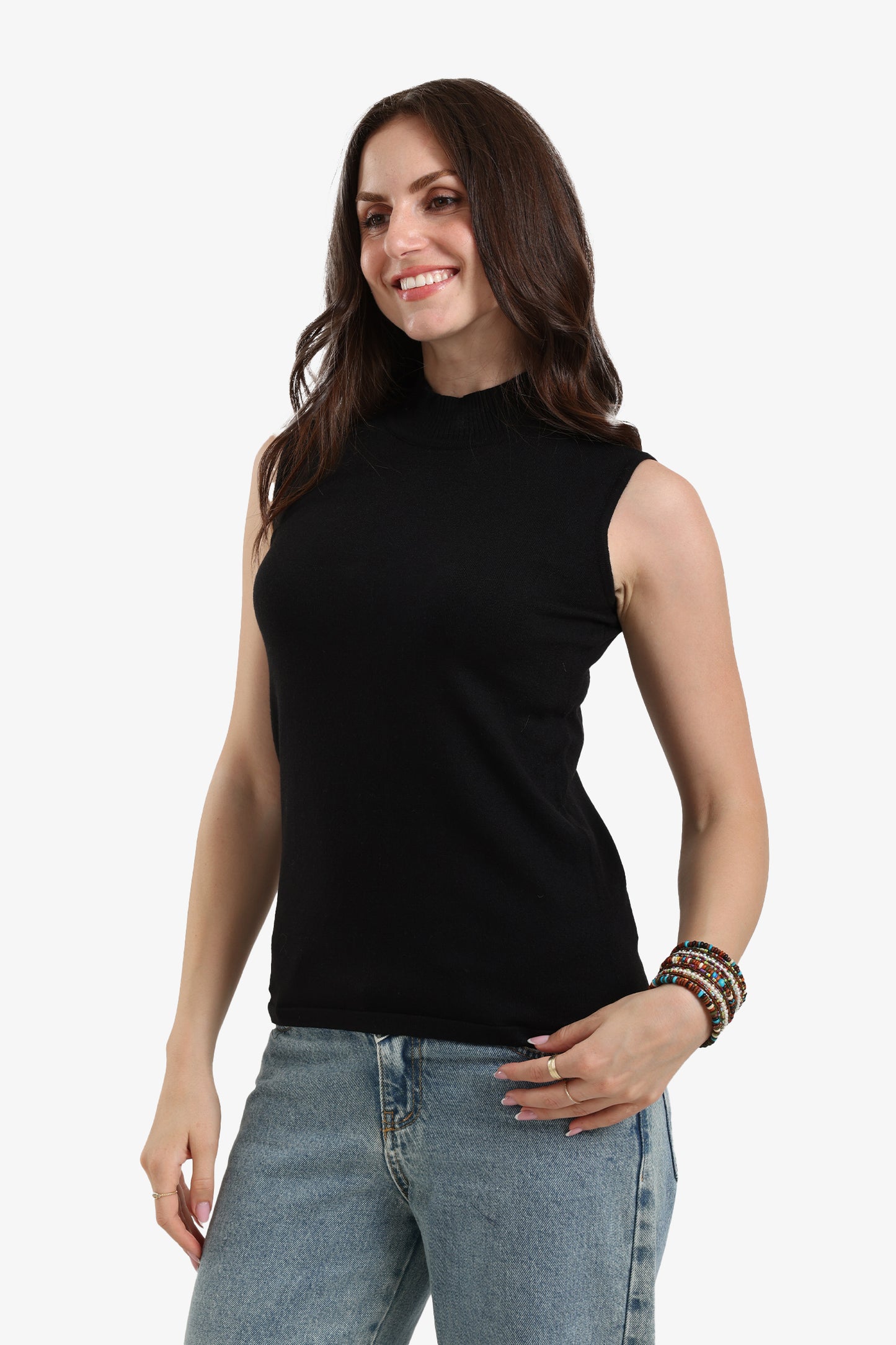 بلوفر بدون أكمام سهل الارتداء