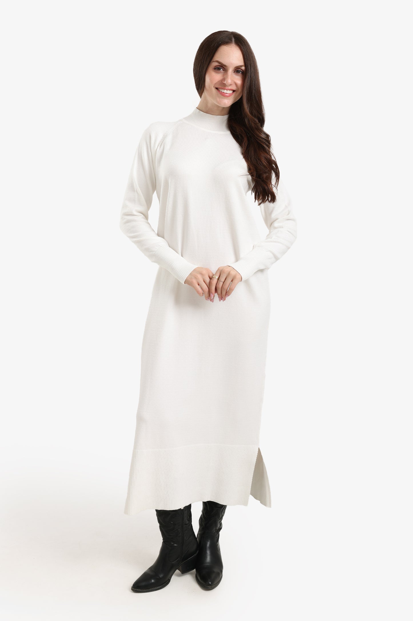 فستان متوسط الطول برقبة عالية