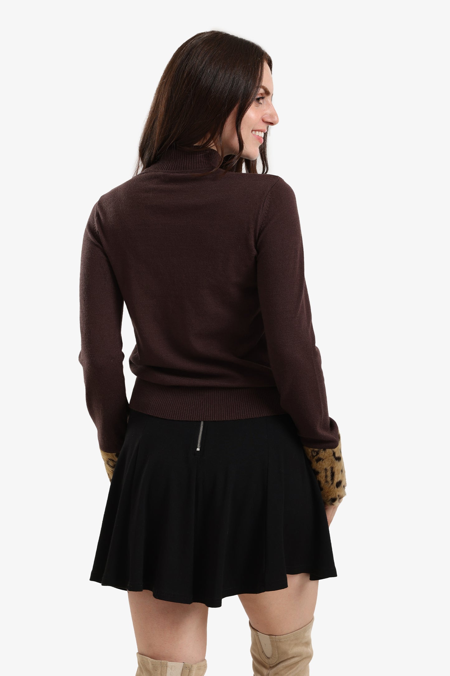 بلوفر بأساور فرو