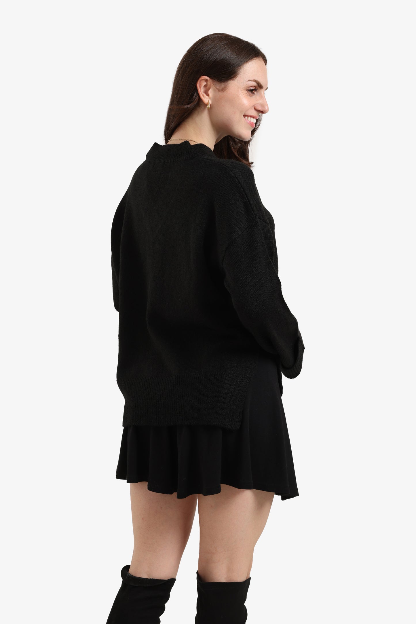 بلوفر صوف بحافة مثنية