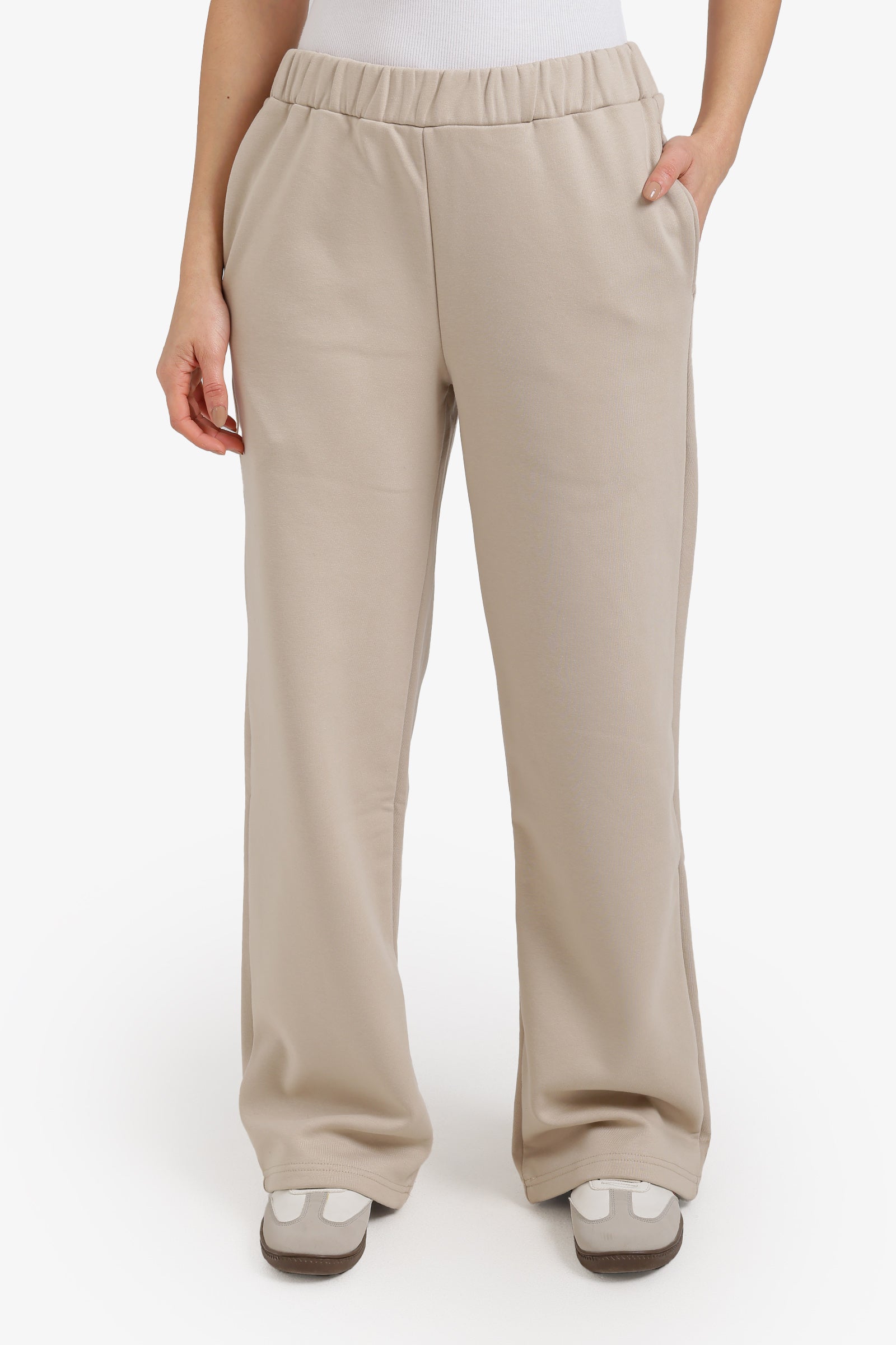 سويت بانتس لاونج بقصة مريحة