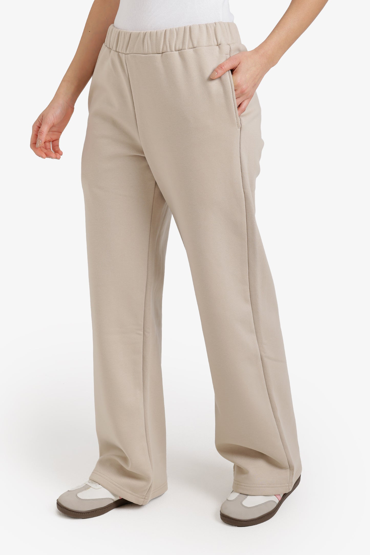 سويت بانتس لاونج بقصة مريحة