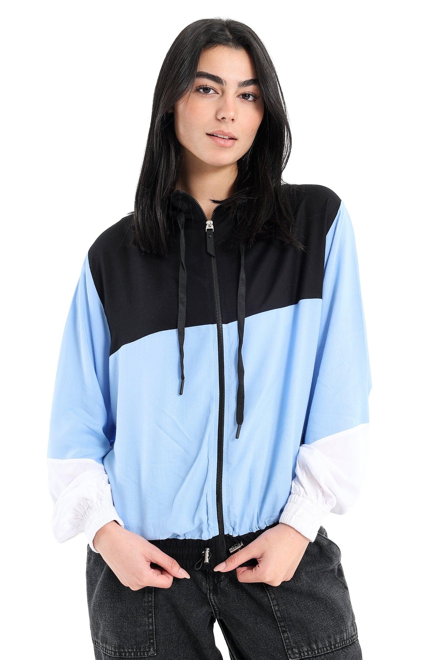 جاكيت خفيف بثلاثة ألوان