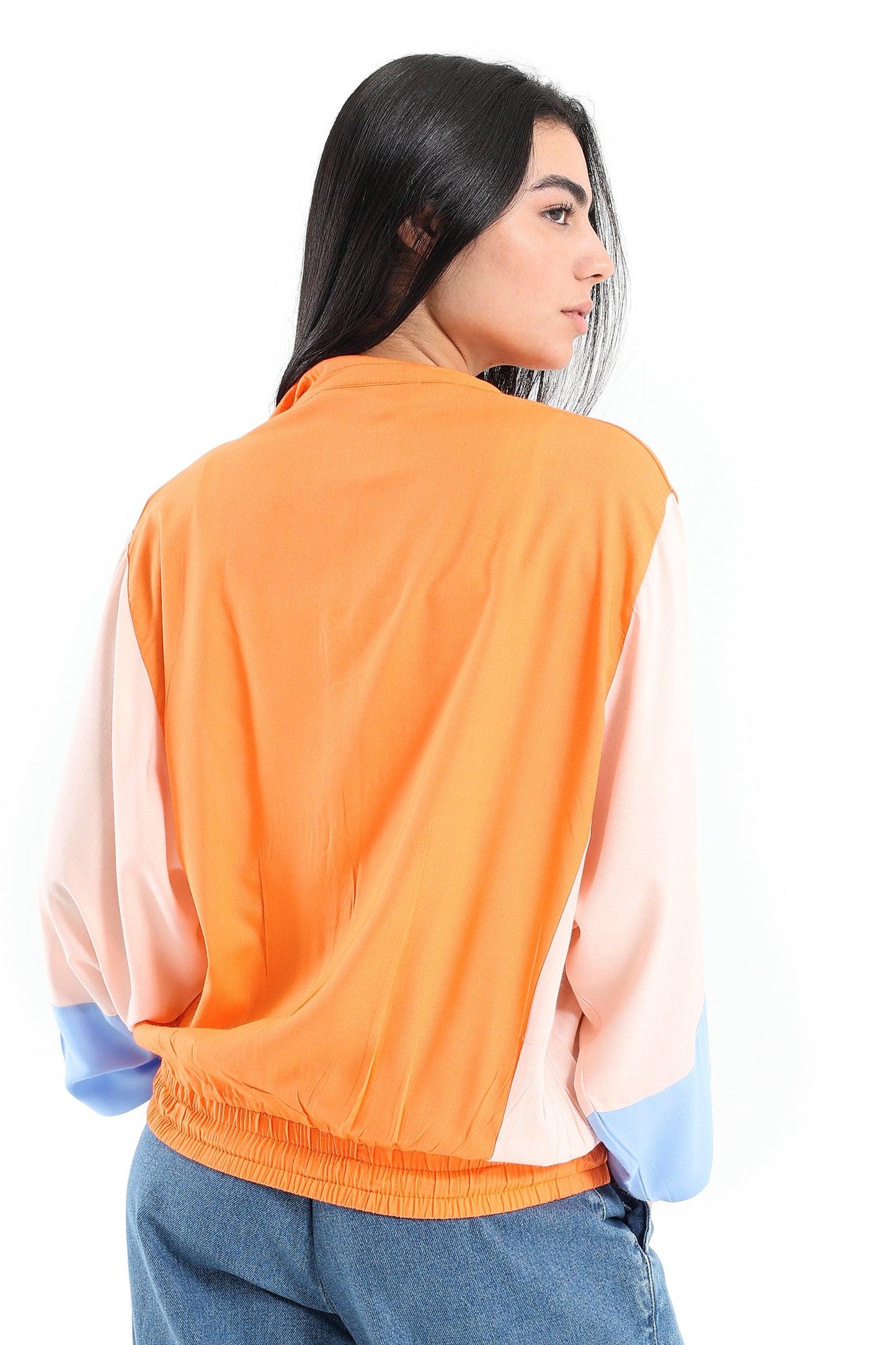 جاكيت خفيف بثلاثة ألوان