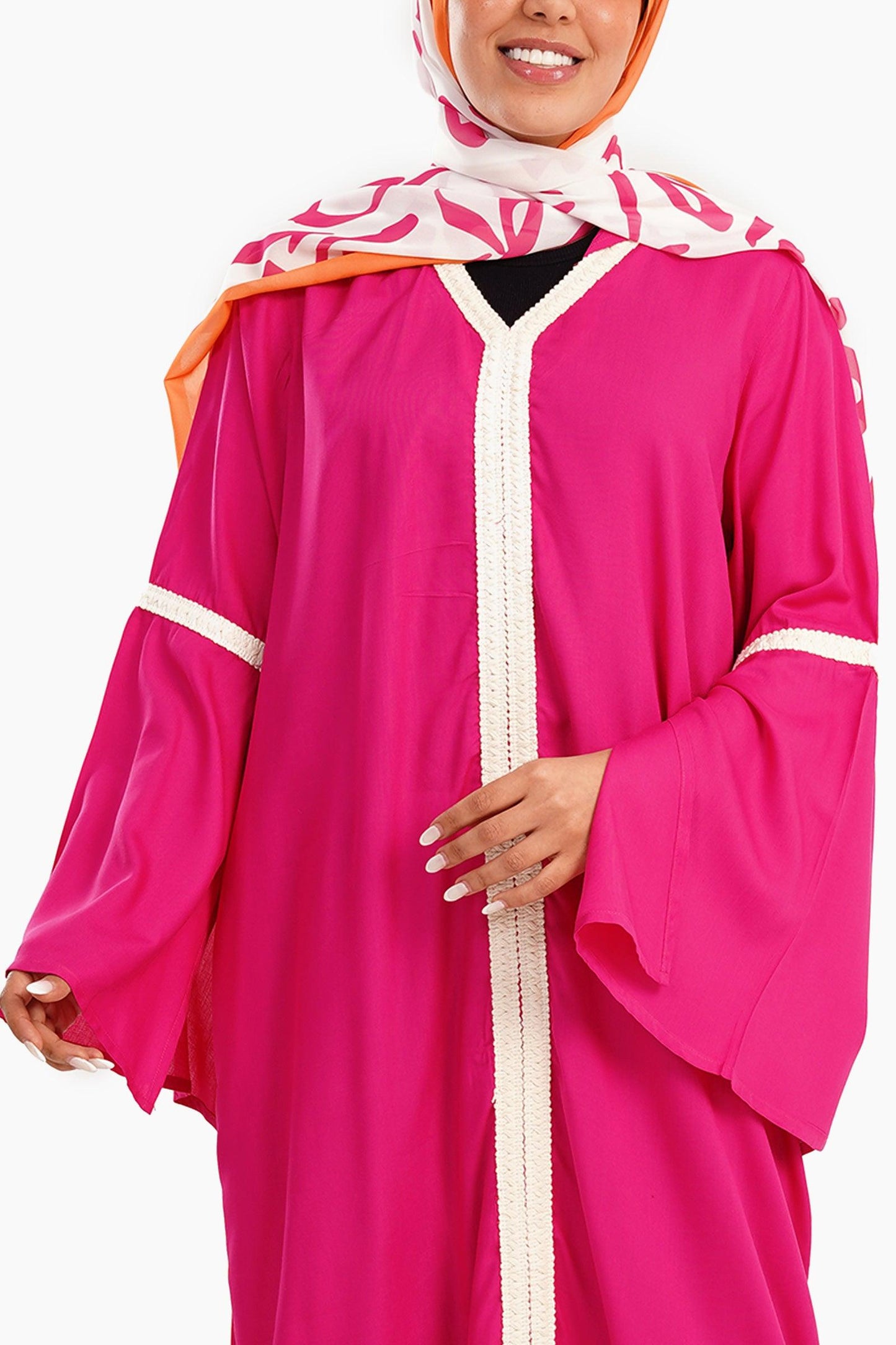 فستان بأكمام واسعة