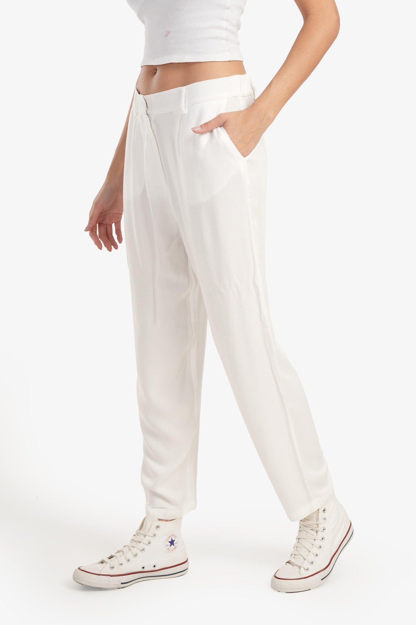 بنطلون بقصة كاروت أنيق