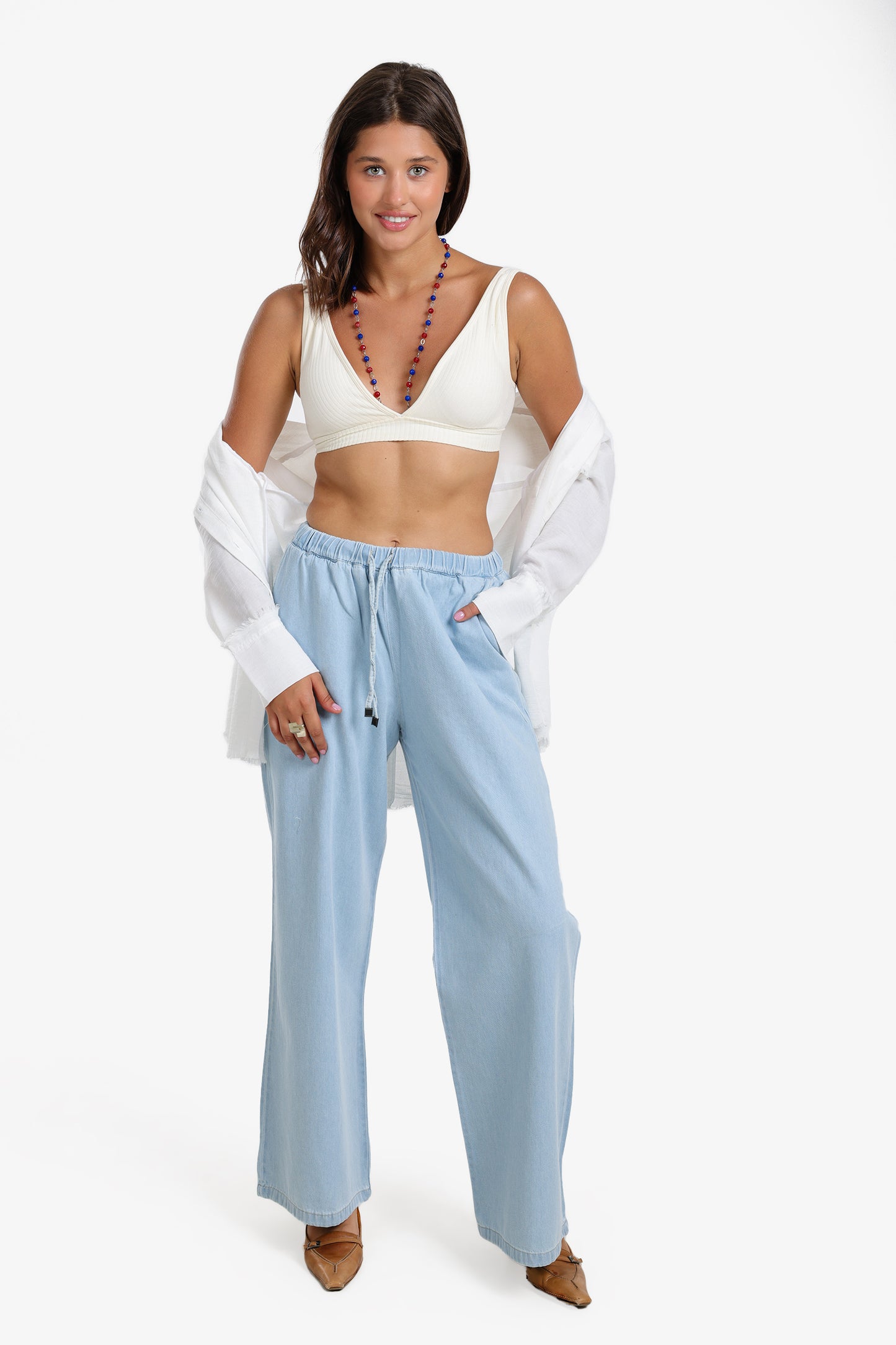 بنطلون جينز بقصّة مريحة