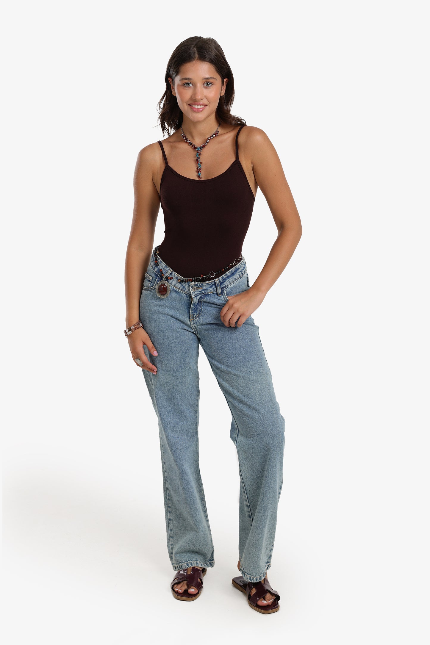 بودي سوت بحمالات رفيعة