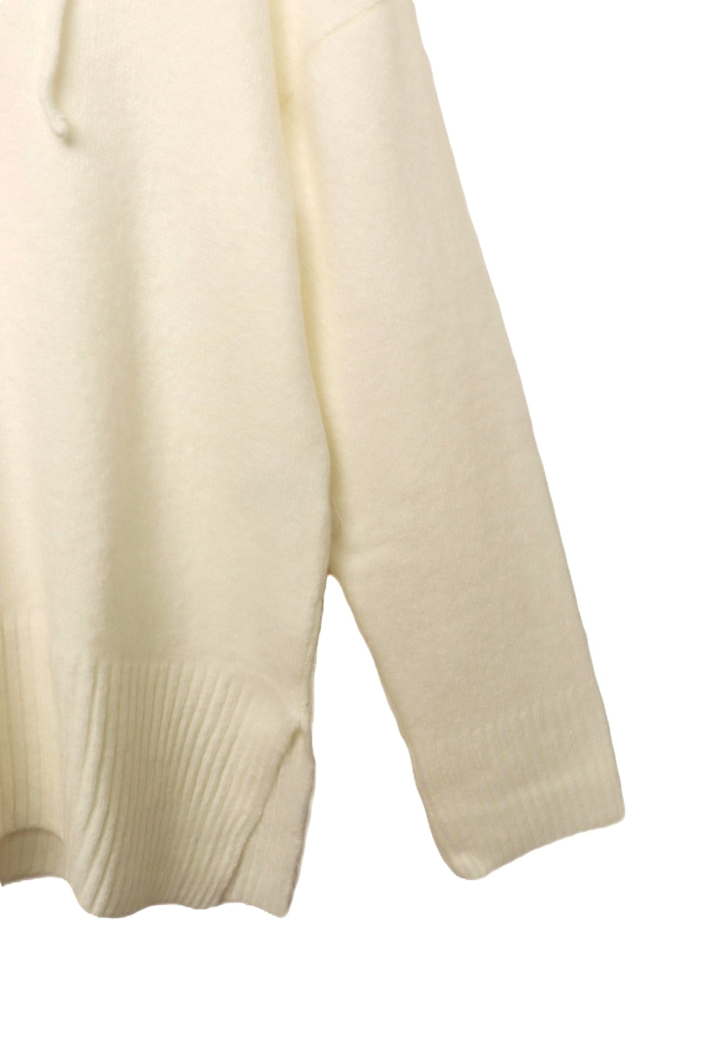 سويت شيرت صوف بكابيشو