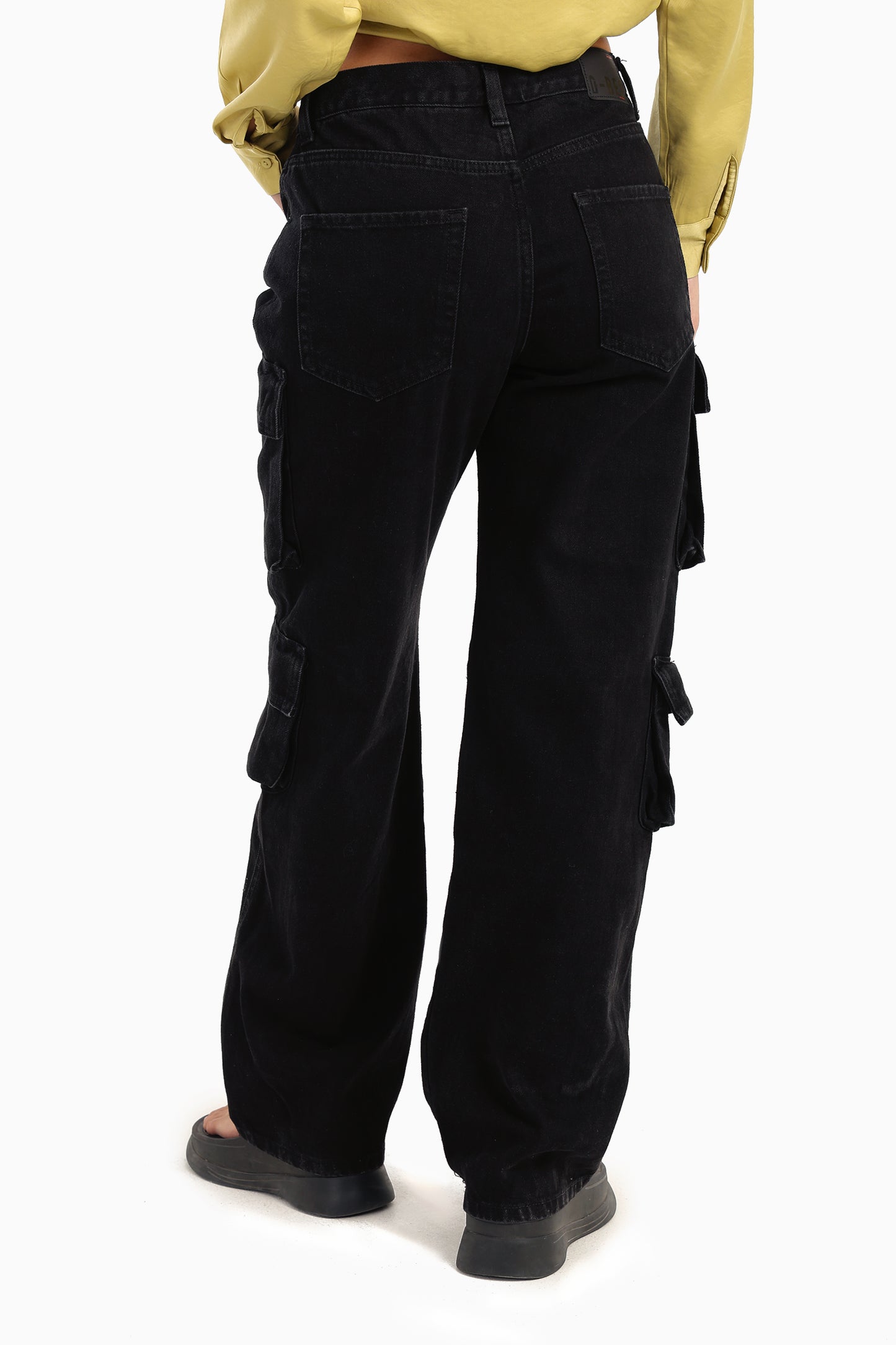 بنطلون جينز كارجو أسود