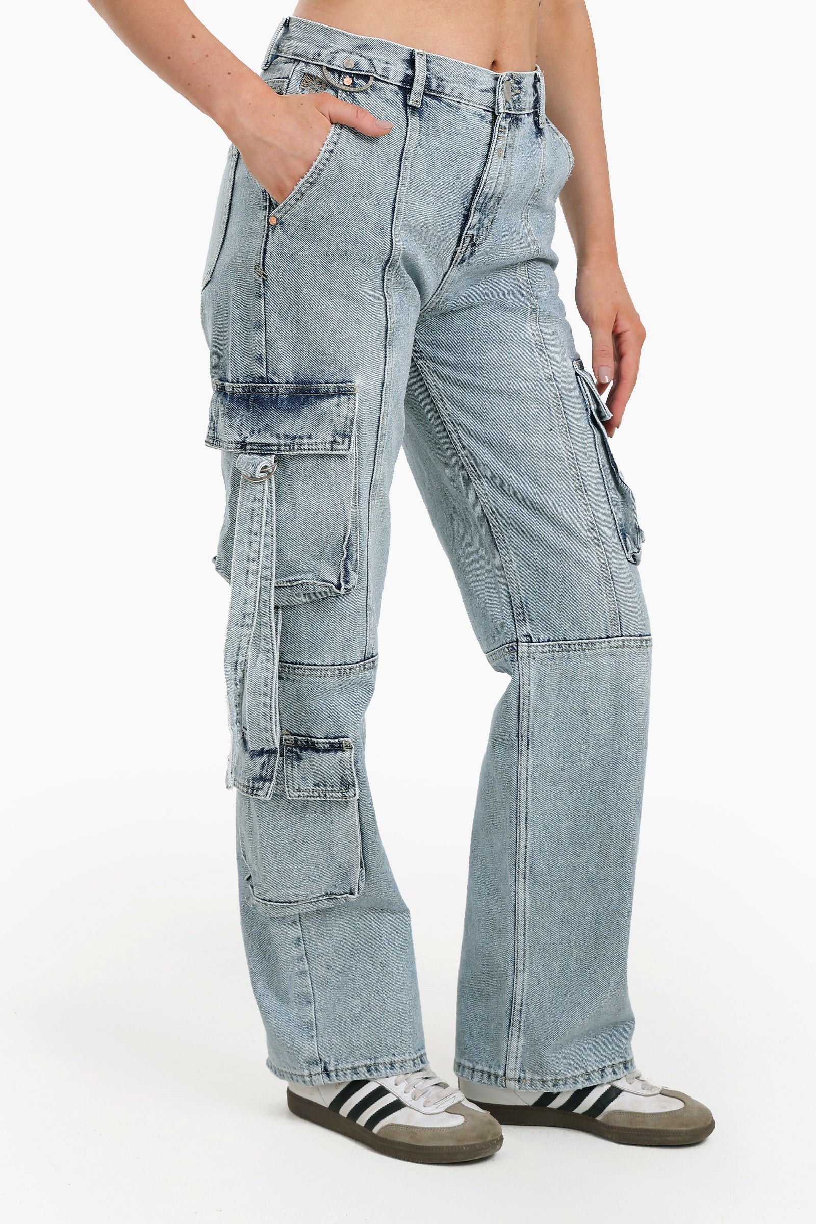 Multi-Pocket Cargo Jeans
