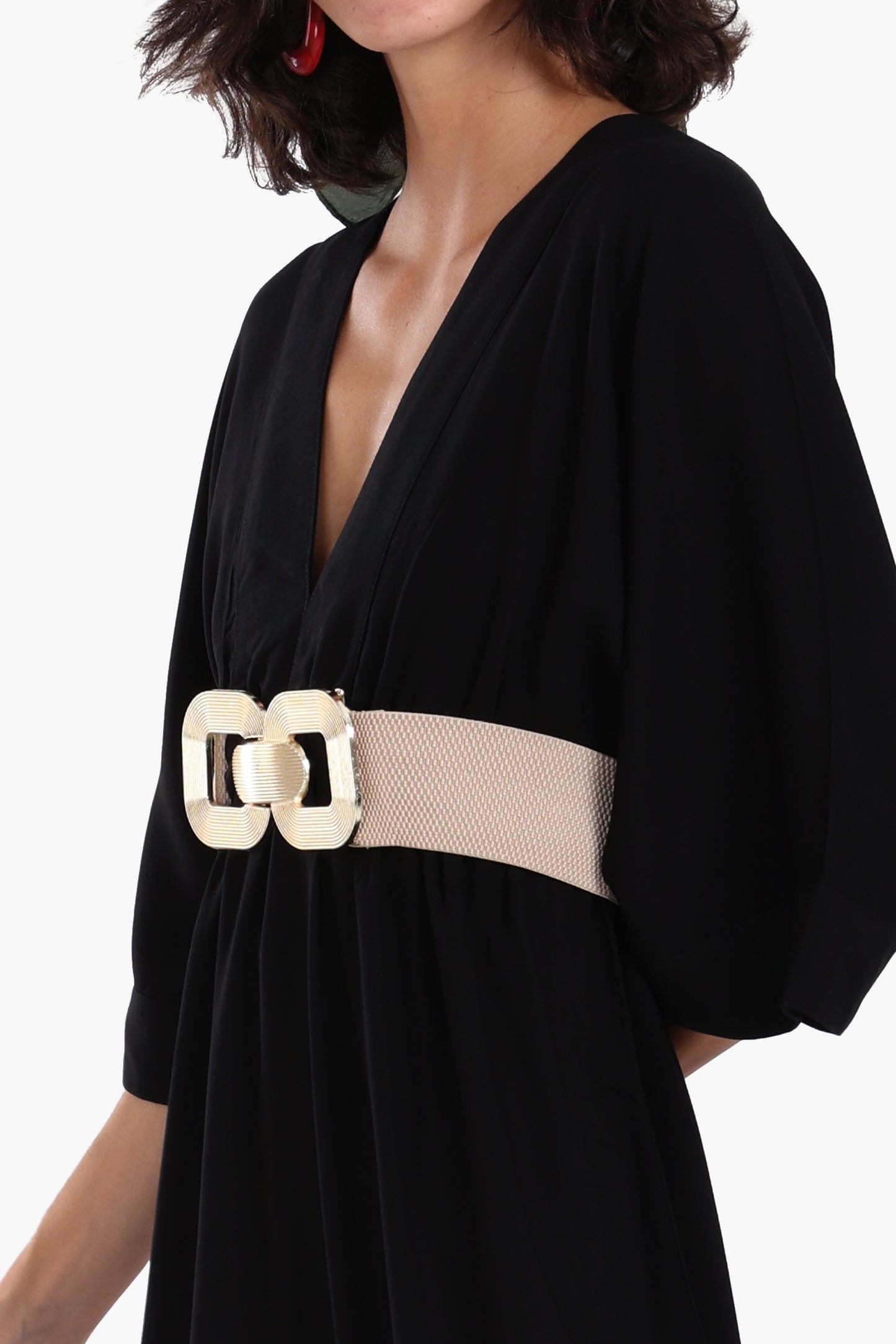 فستان ماكسي بياقة V واسعة