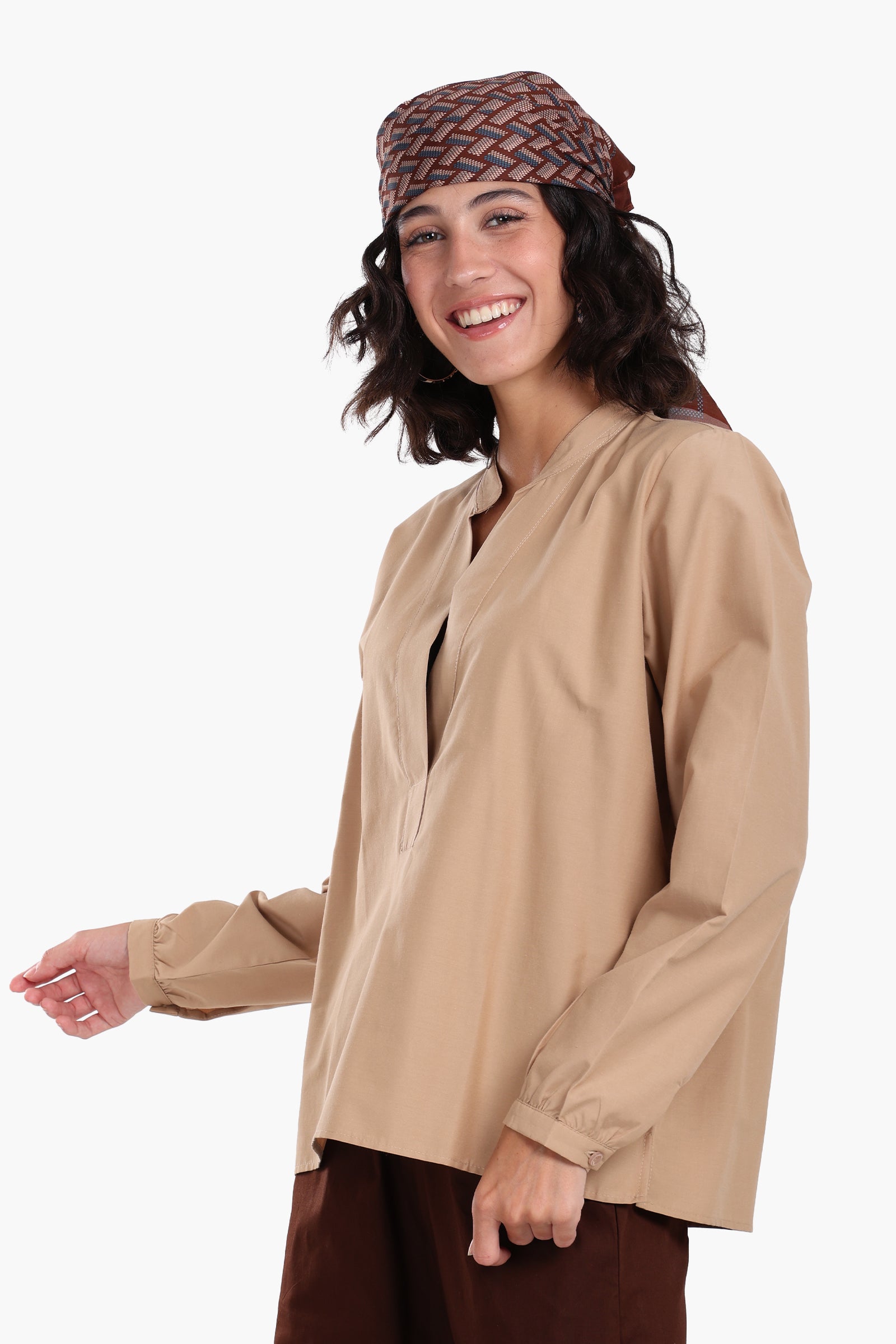 قميص بياقة ماندارين