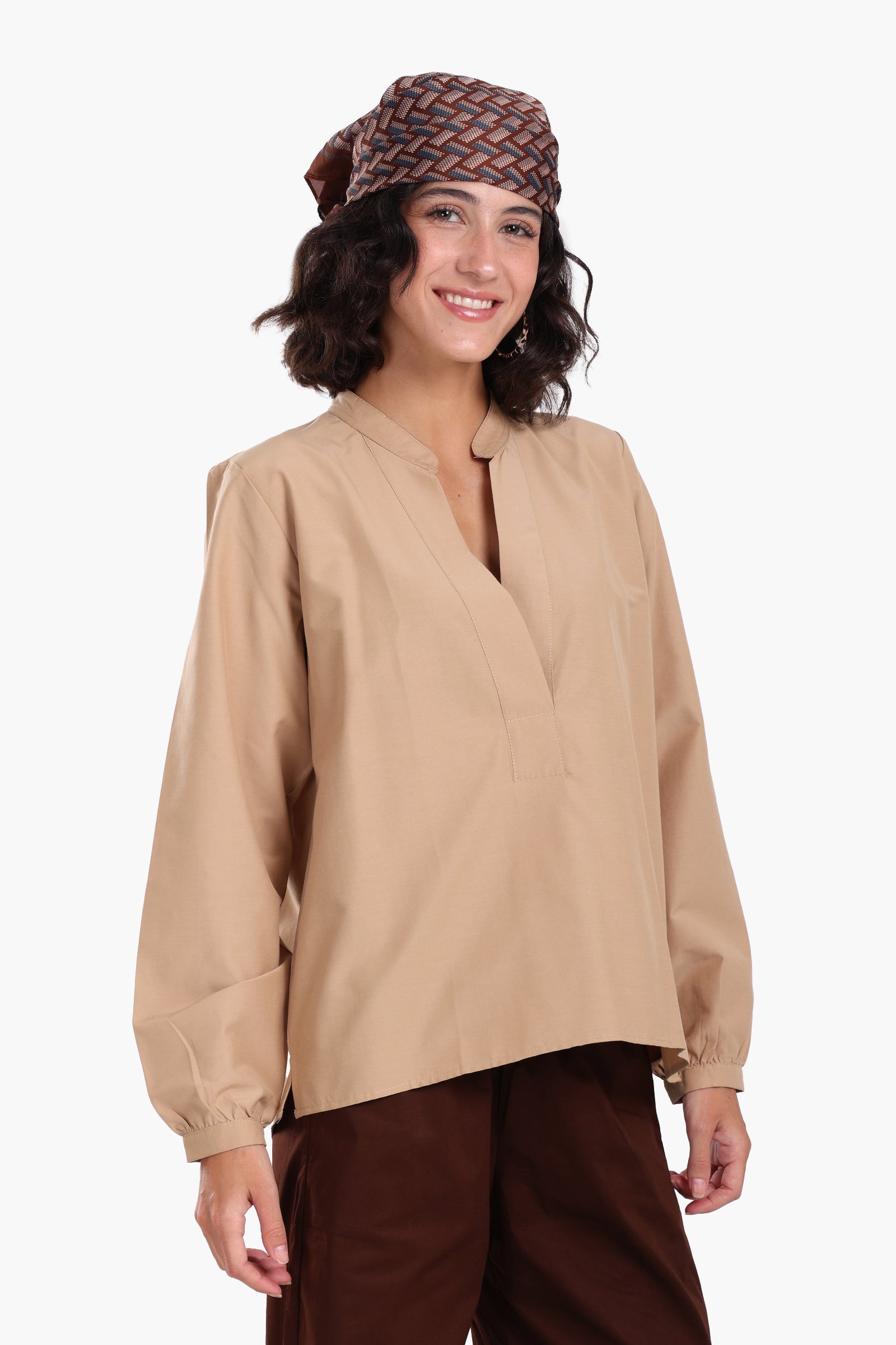 قميص بياقة ماندارين