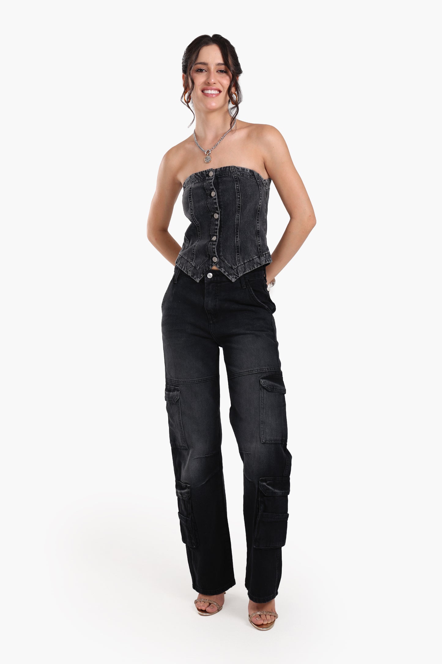 فيست جينز بقصّة محددة