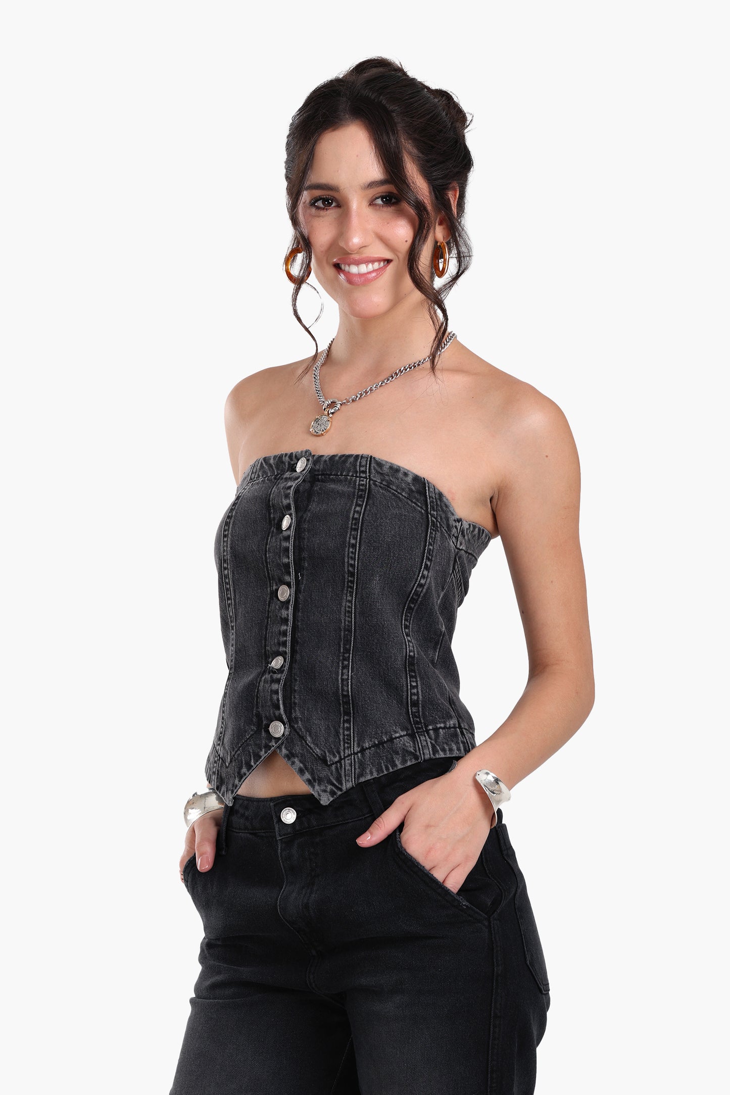 فيست جينز بقصّة محددة