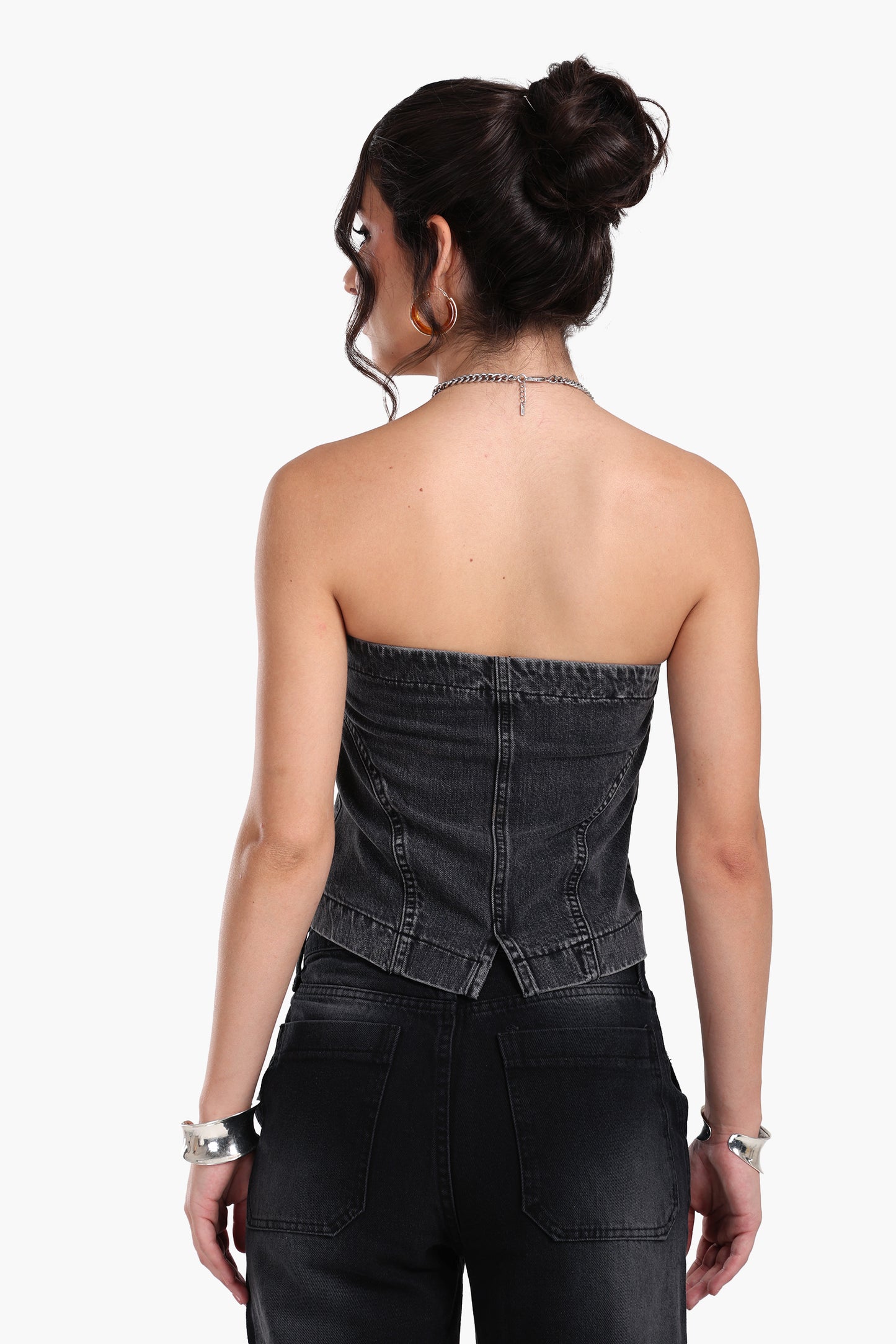 فيست جينز بقصّة محددة