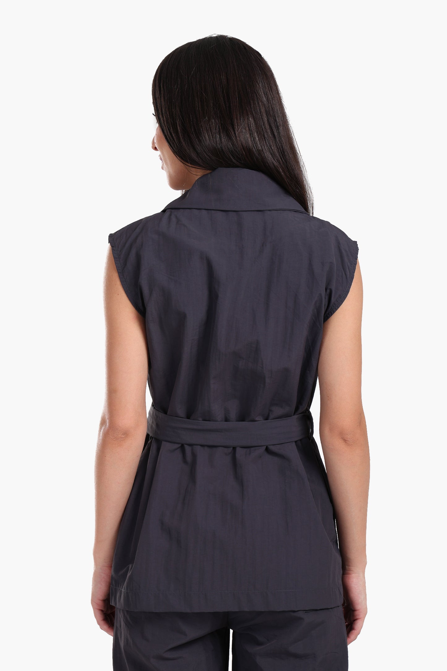 فيست رمادي غامق بياقة نوتش