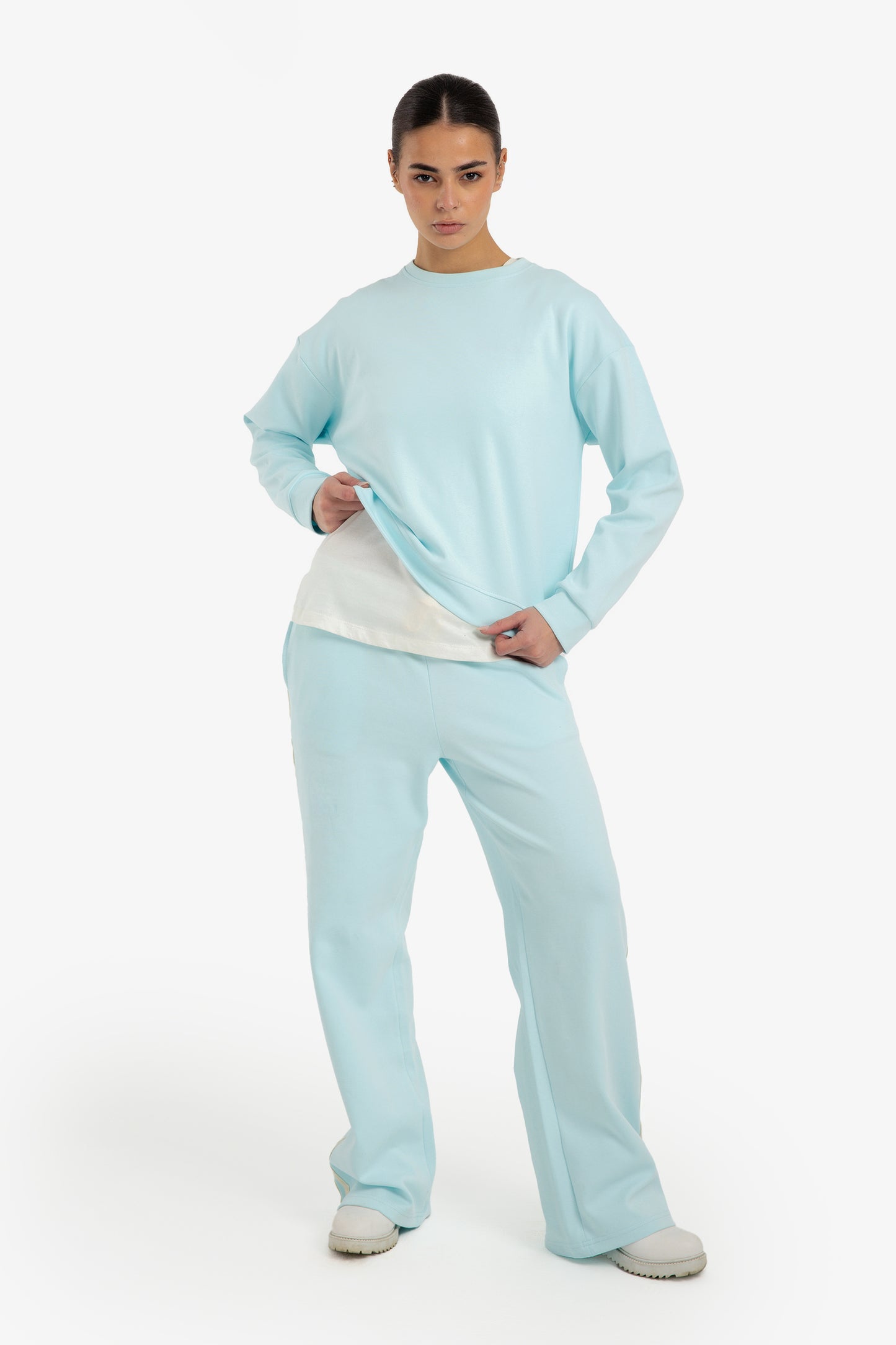 سويت شيرت واسع ومريح