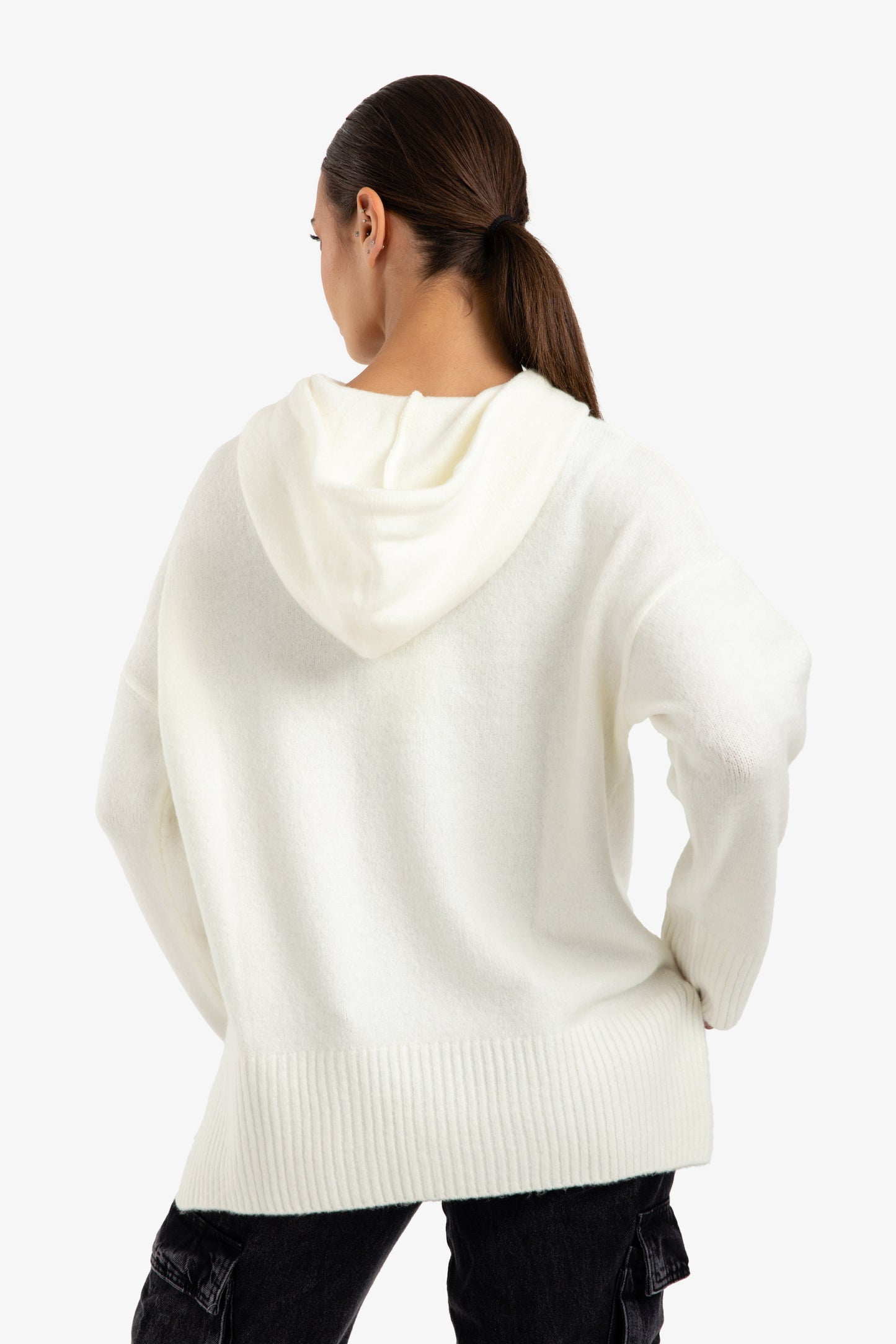 سويت شيرت صوف بكابيشو