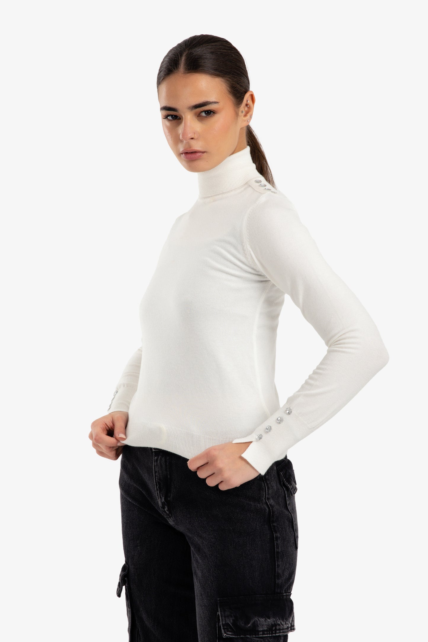 Stitched Buttoned Slim Pullover