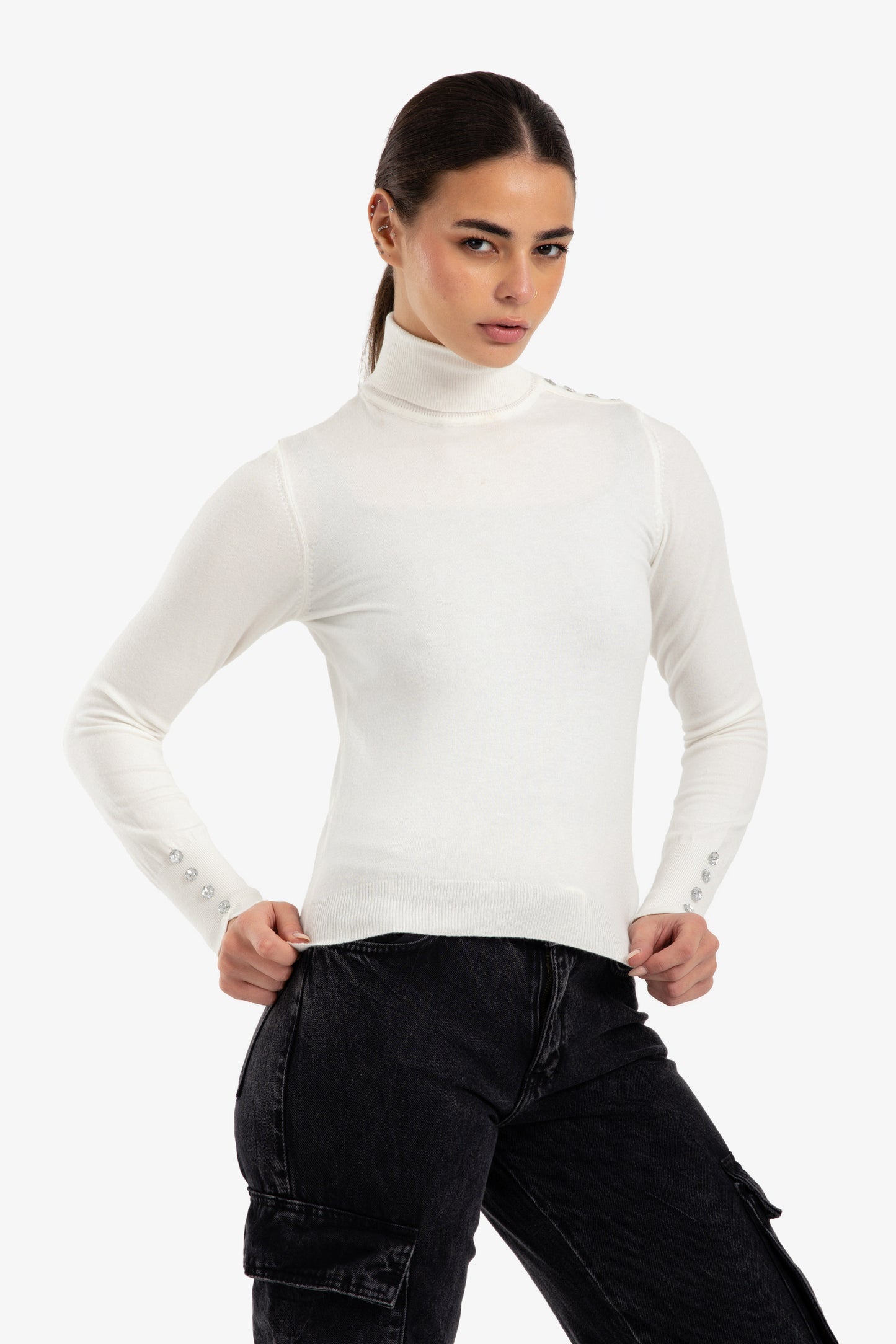 Stitched Buttoned Slim Pullover