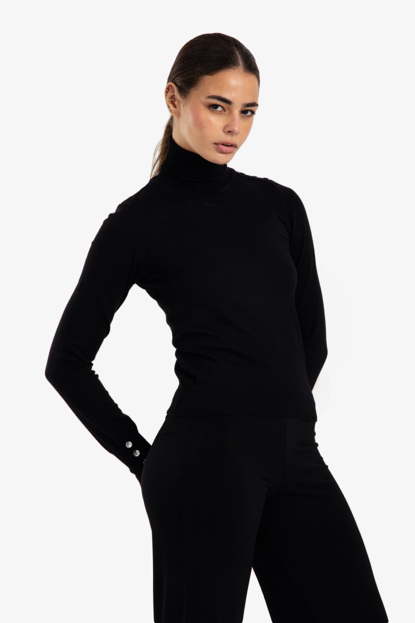 Stitched Buttoned Slim Pullover