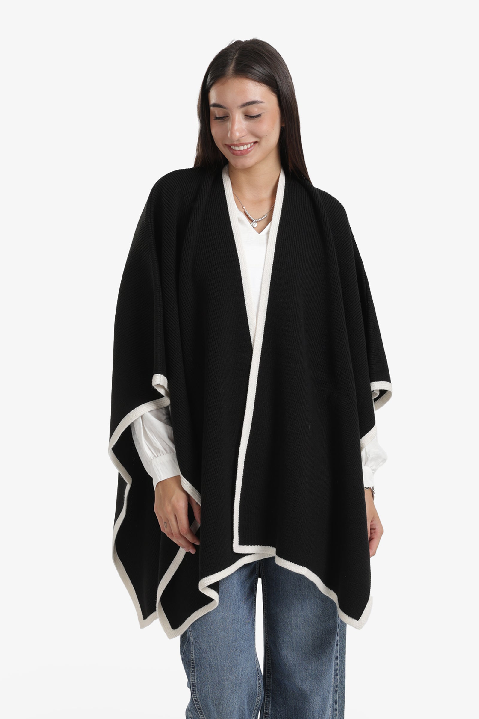 بونشو بحواف ملونة