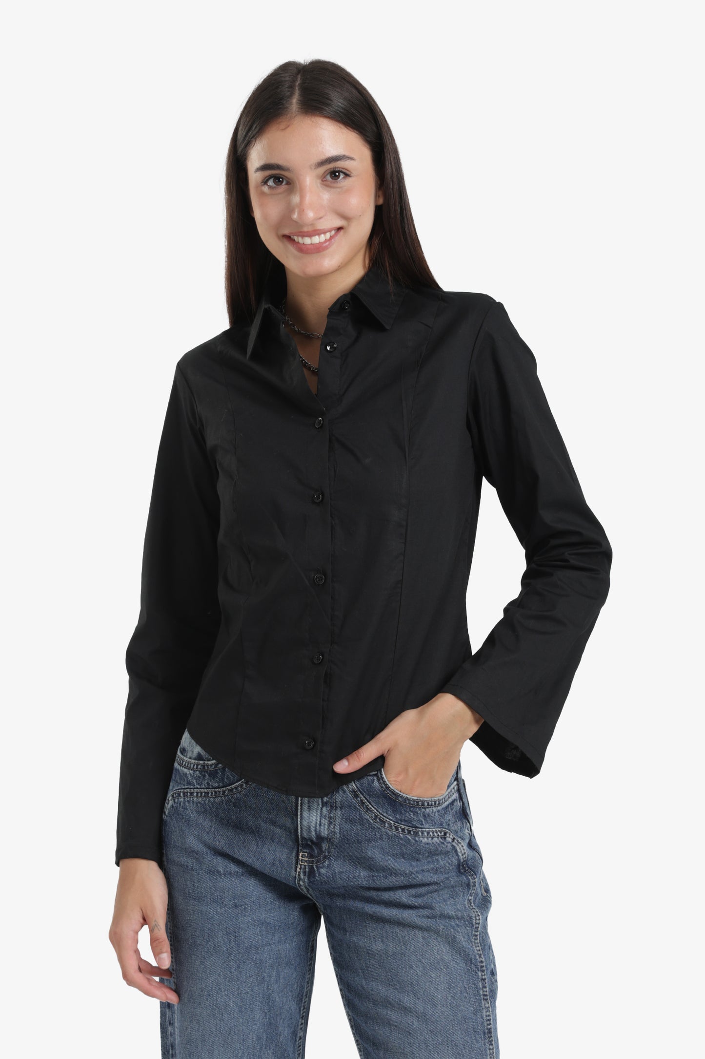 قميص بياقة كلاسيكية