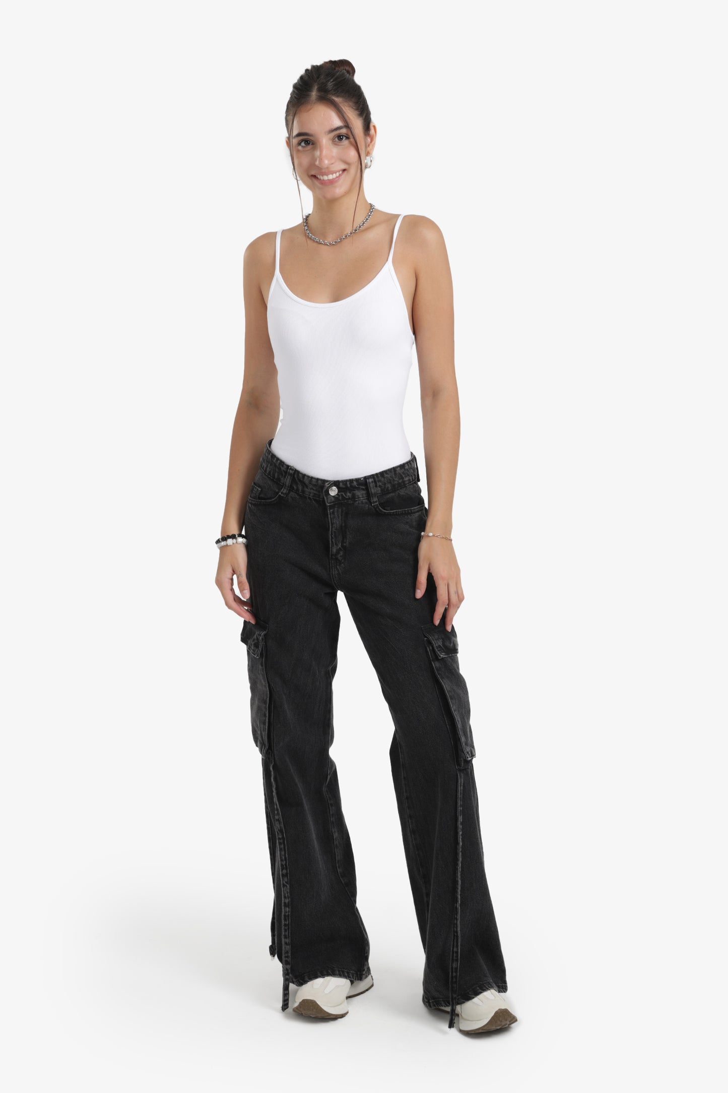 بودي سوت بحمالات رفيعة