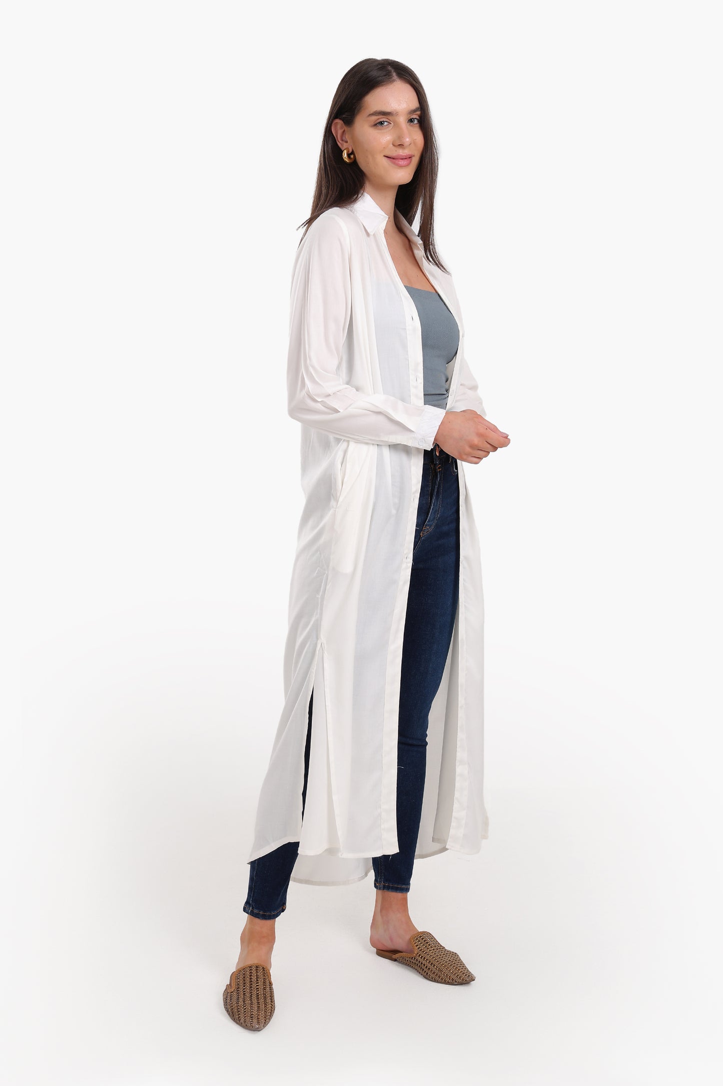 فستان بتصميم قميص بياقة V