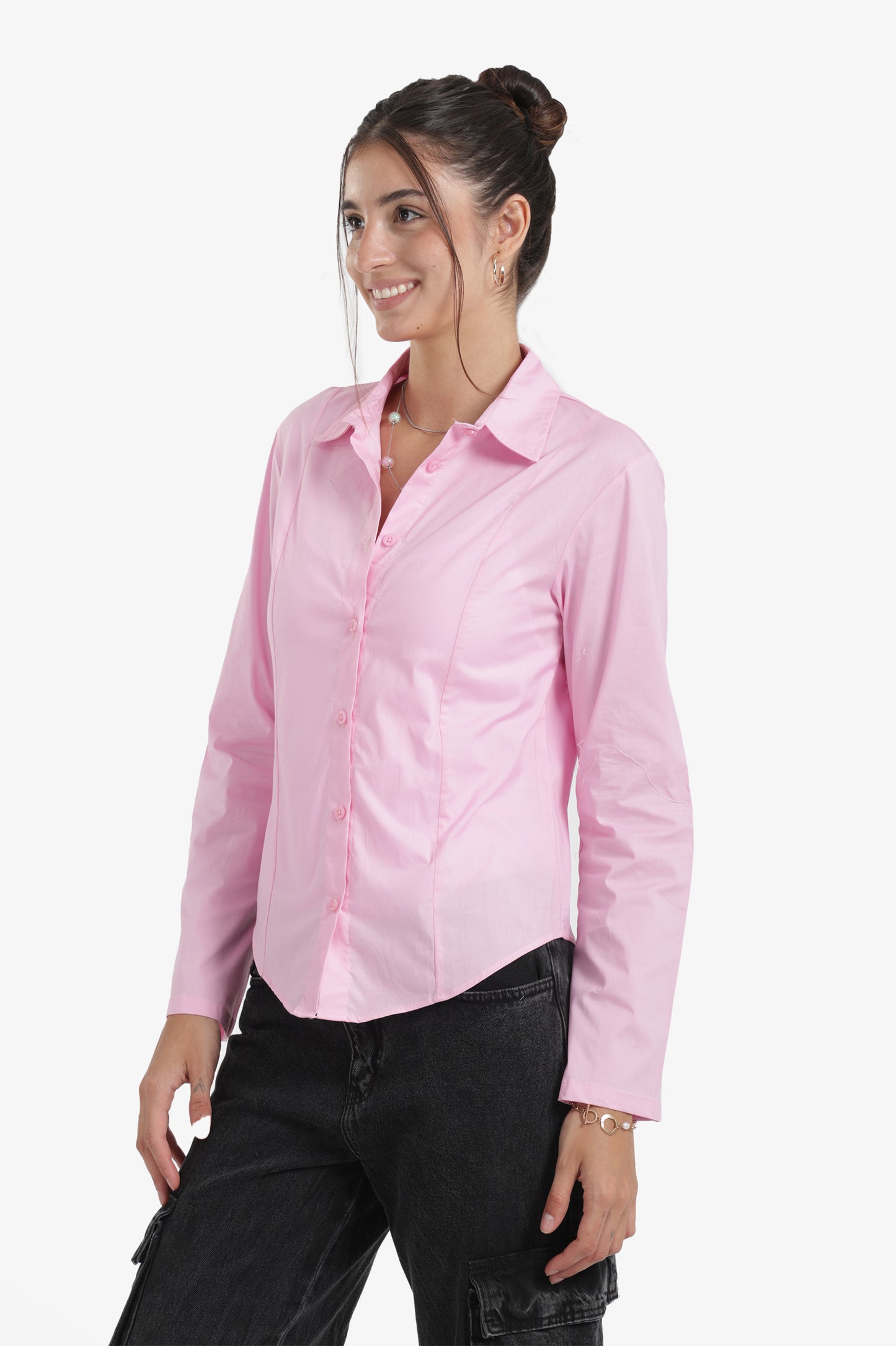 قميص بياقة كلاسيكية