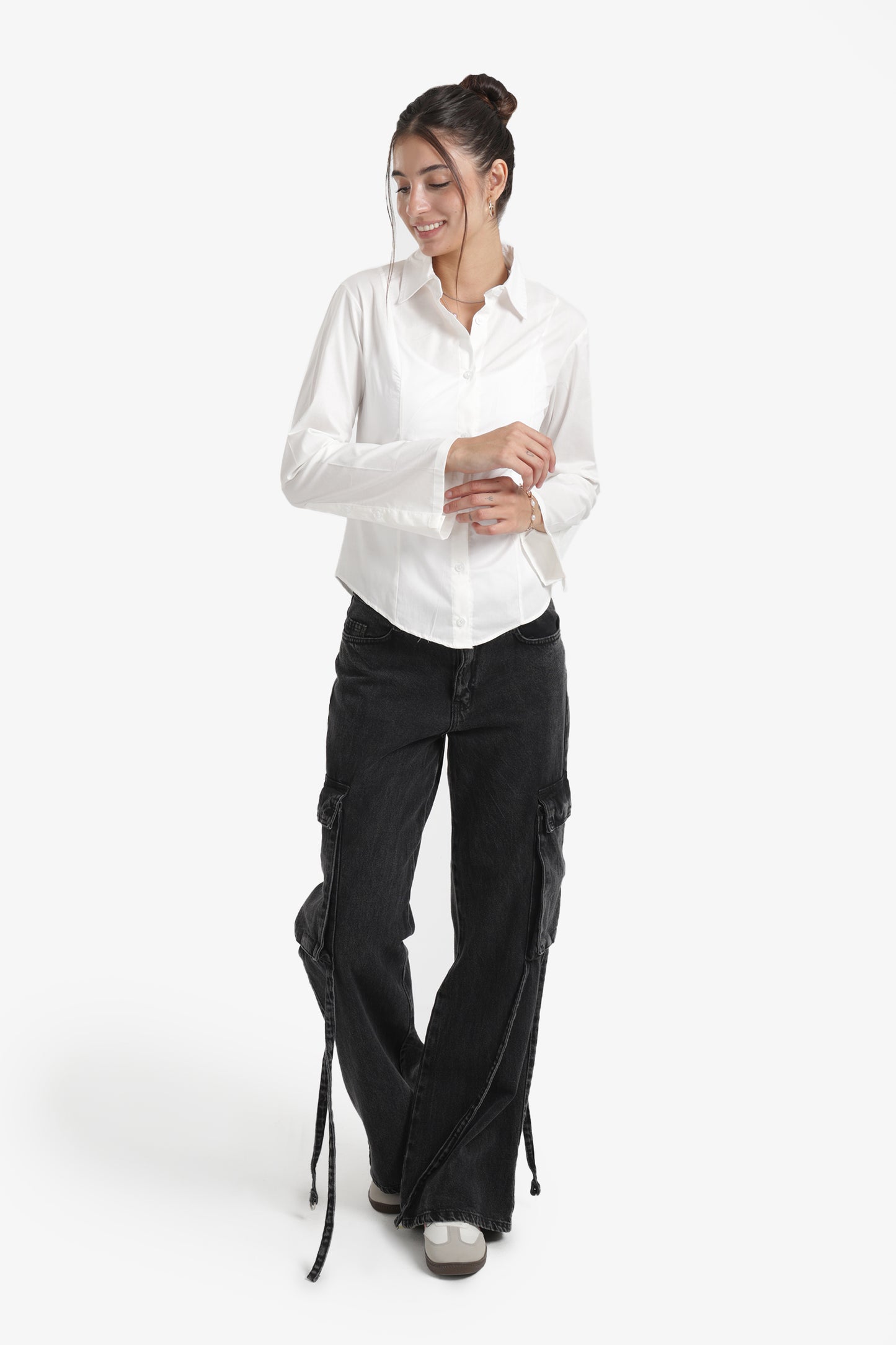 قميص بياقة كلاسيكية