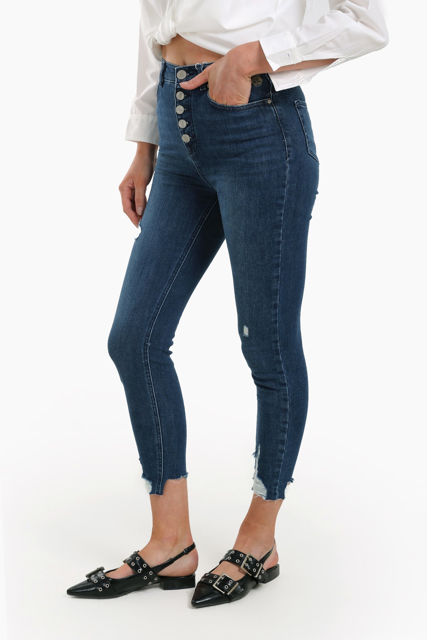 Distressed High Waist Jeans