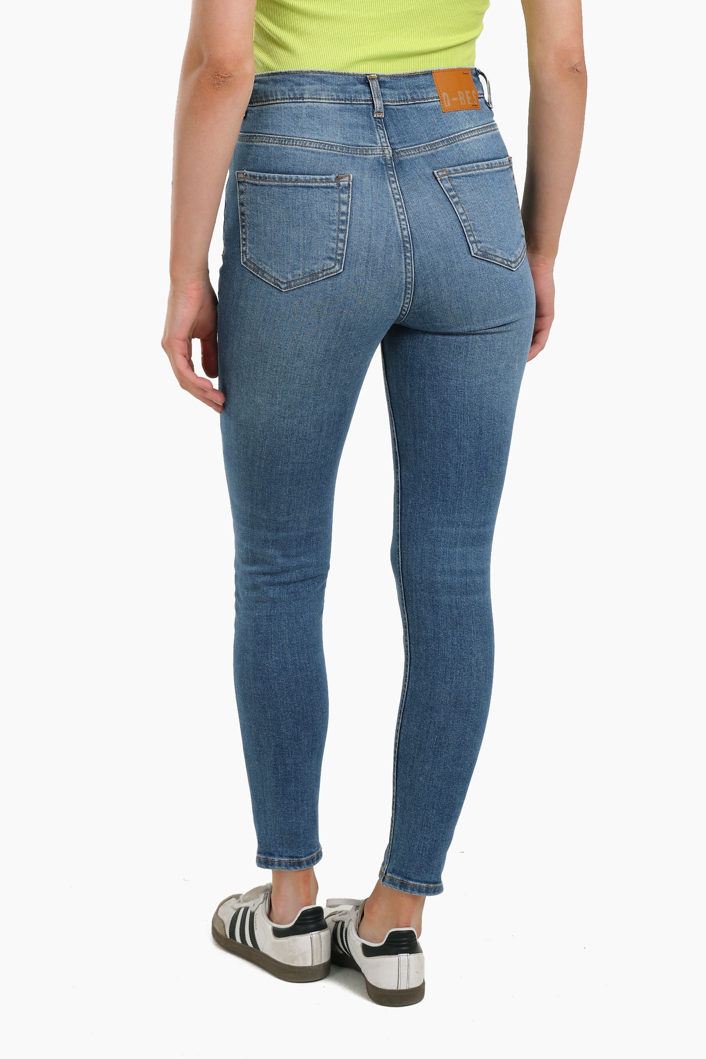 5 Buttons Closure Skinny Jeans