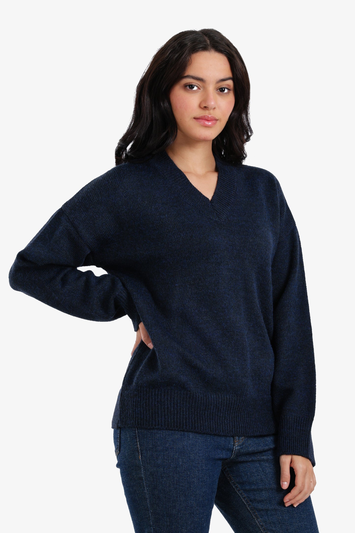 بلوفر بأكتاف منخفضة