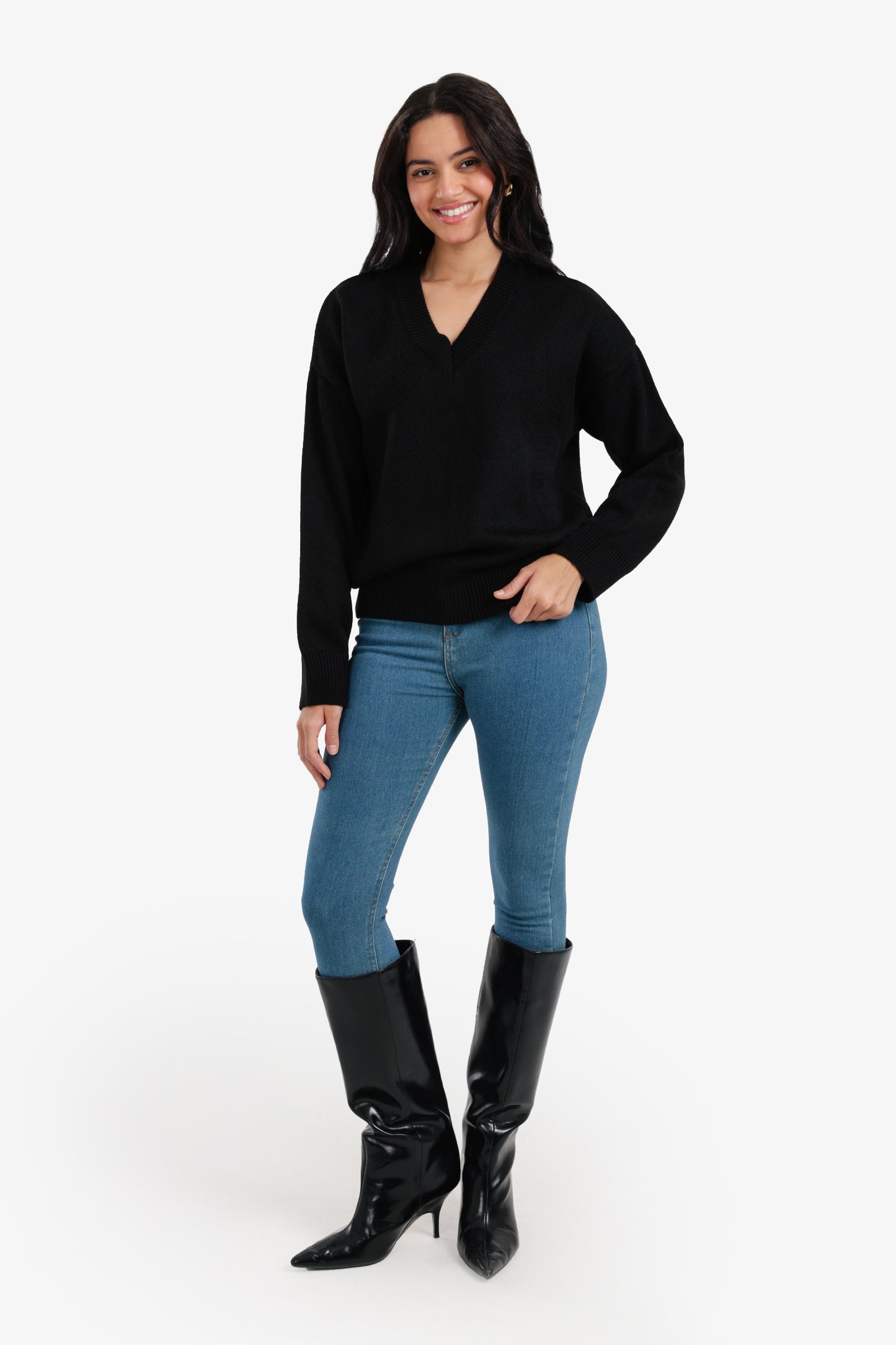 بلوفر بأكتاف منخفضة