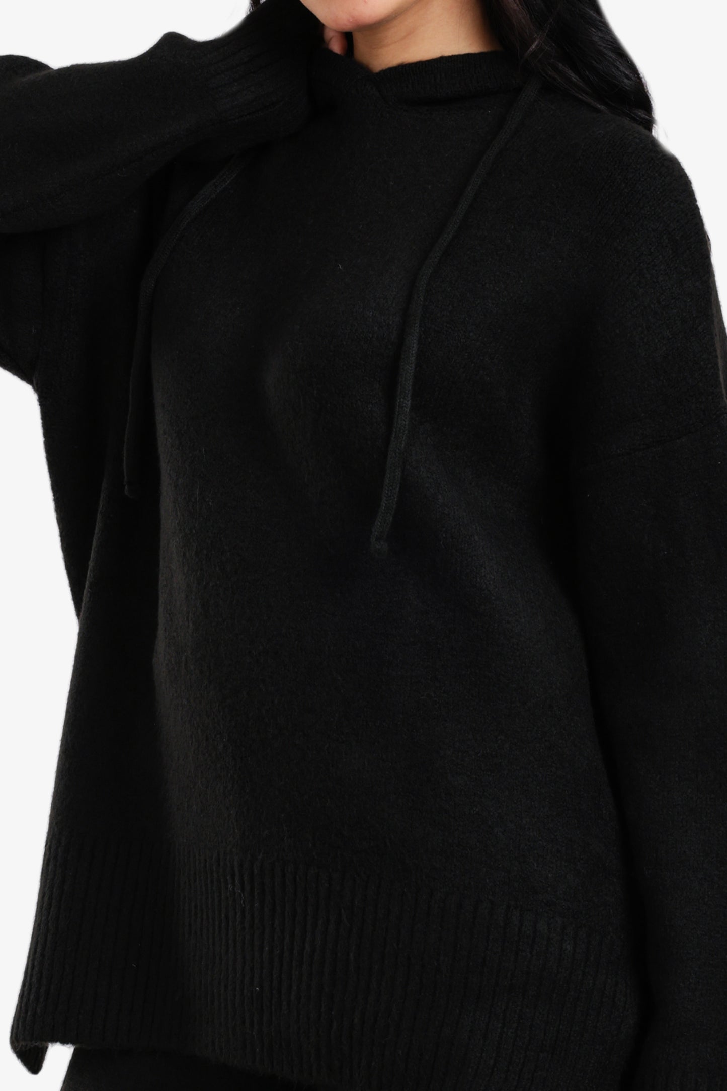 سويت شيرت صوف بكابيشو