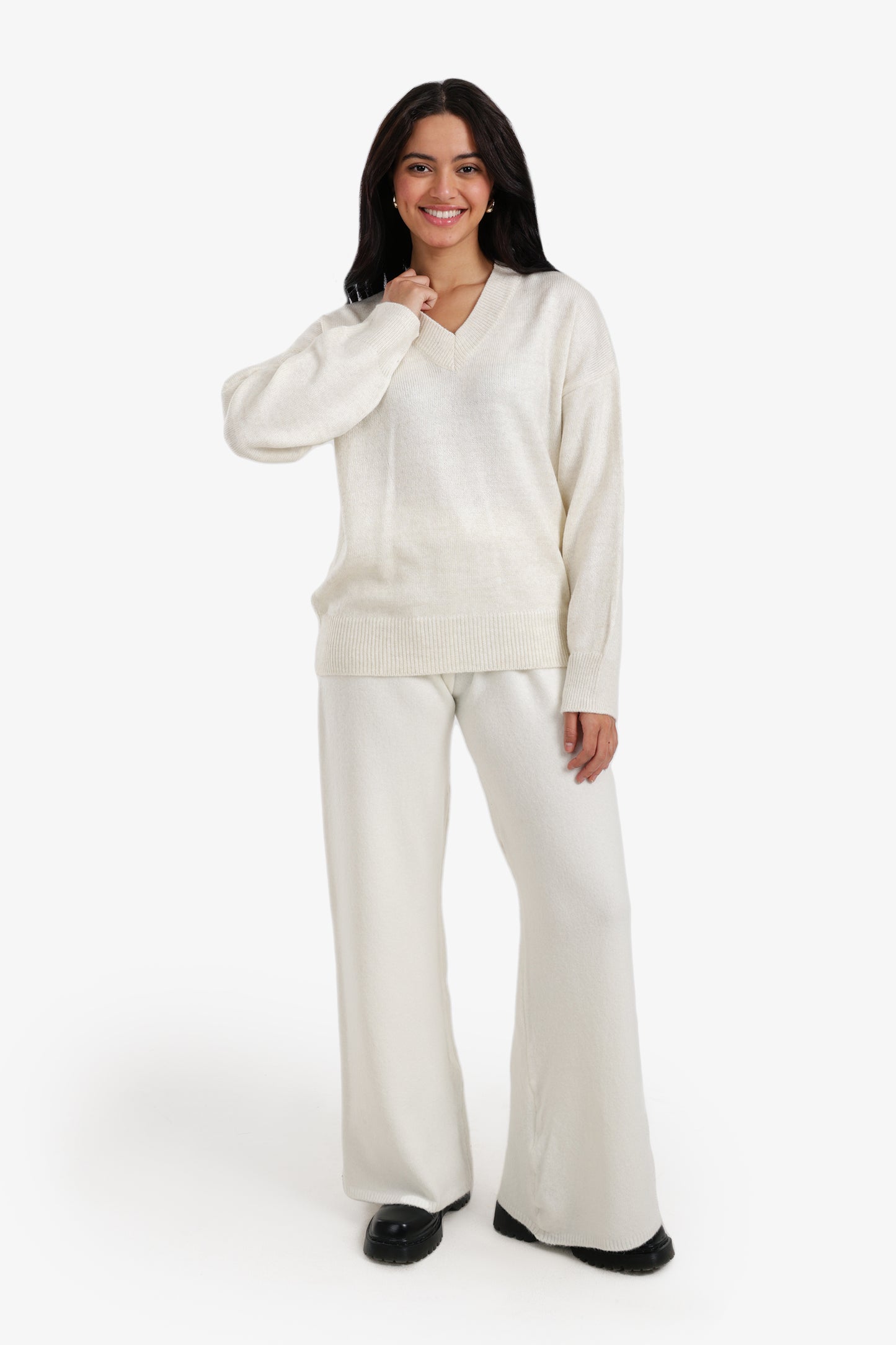 بلوفر بأكتاف منخفضة