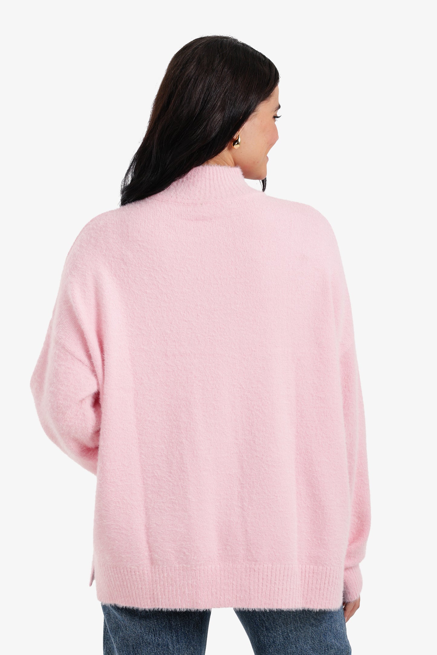 بلوفر واسع بياقة مرتفعة