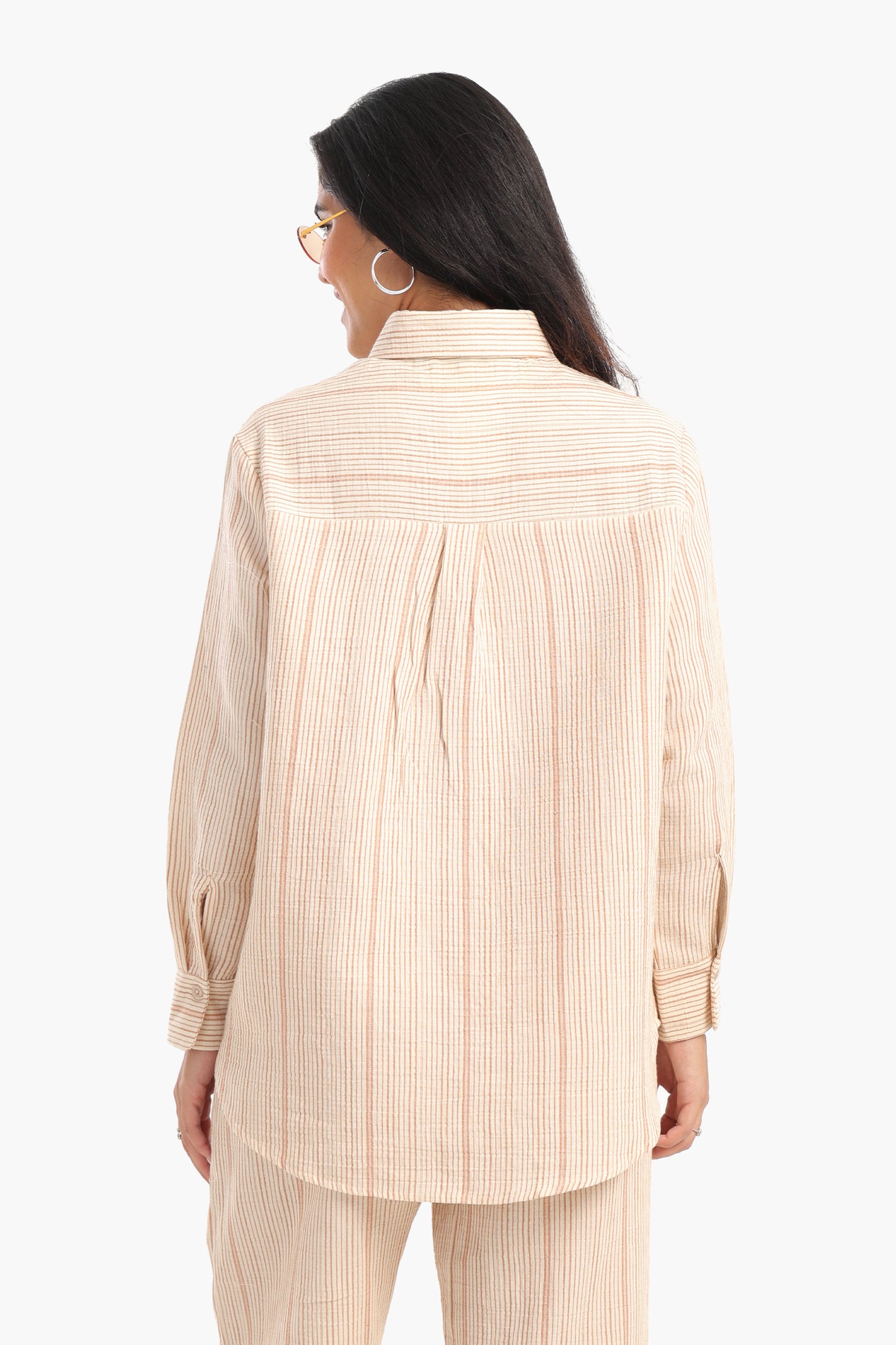 قميص مخطط كلاسيكي بكم