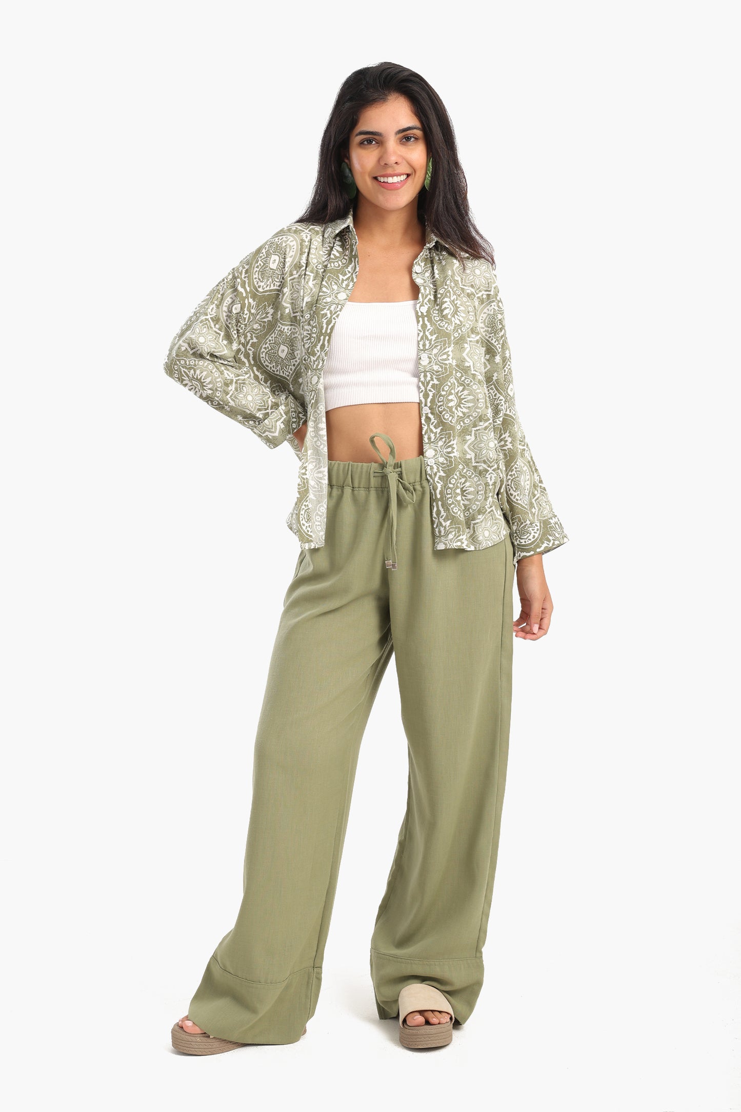 بلوزة كلاسيكية مطبوعة