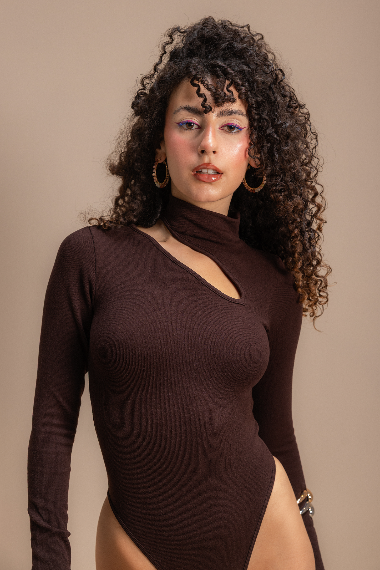 بودي سوت ميكروفايبر مضلع بفتحة 