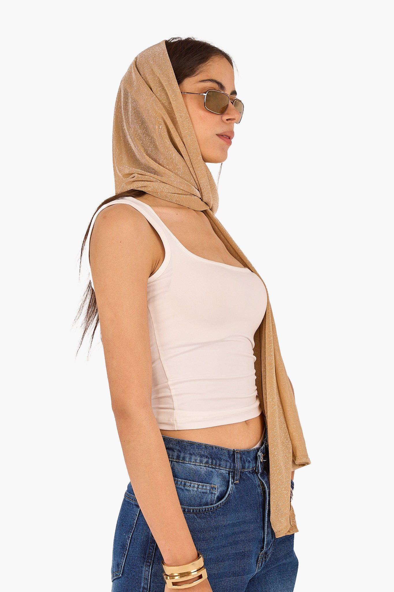 توب حمالات قصير برقبة مربعة